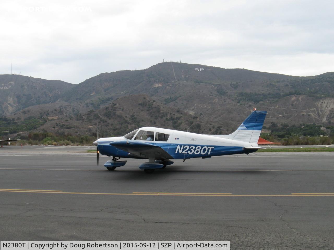 N2380T, 1971 Piper PA-28-140 C/N 28-7225060, 1971 Piper PA-28-140 CRUISER, Lycoming O-320-A2A 150 Hp, taxi