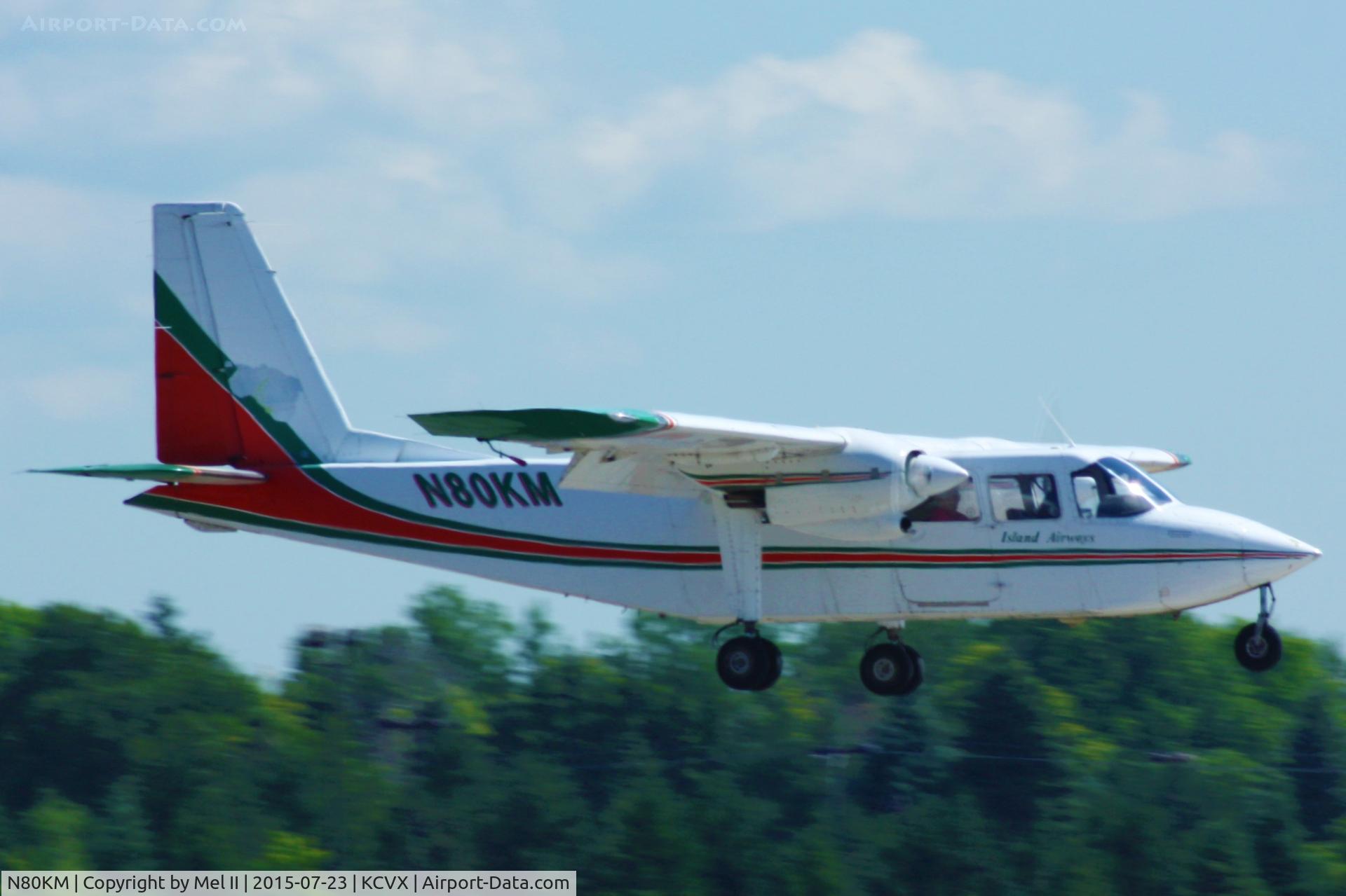 N80KM, 1969 Britten-Norman BN-2A Islander C/N 80, Landing RWY 27