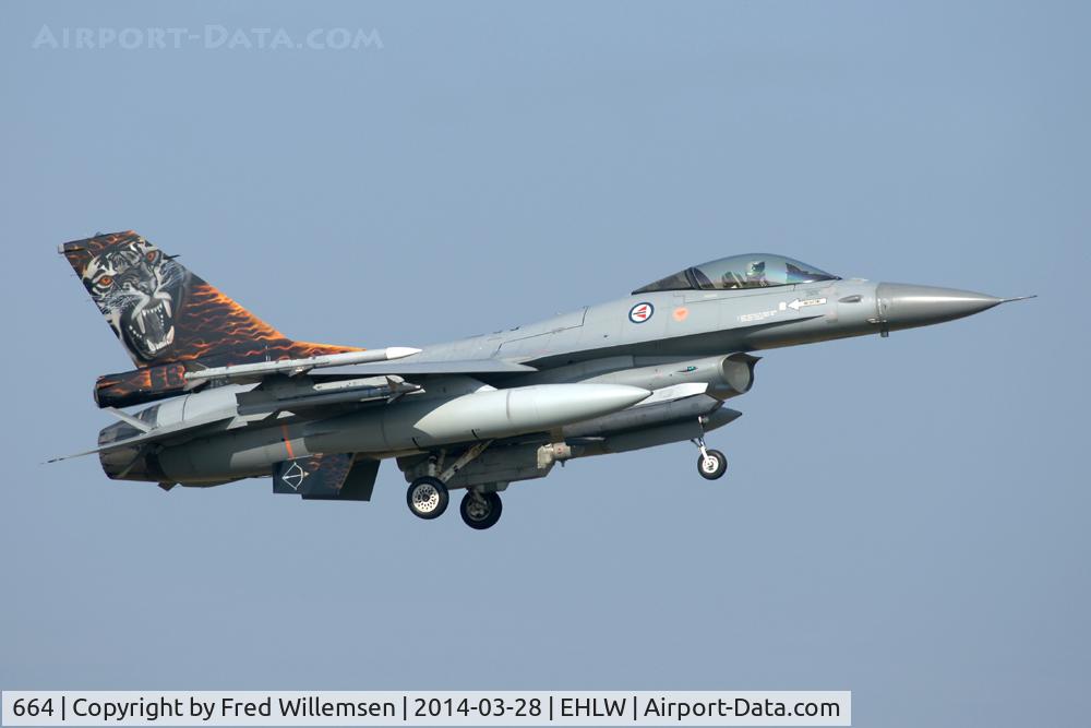 664, General Dynamics F-16AM Fighting Falcon C/N 6K-36, 