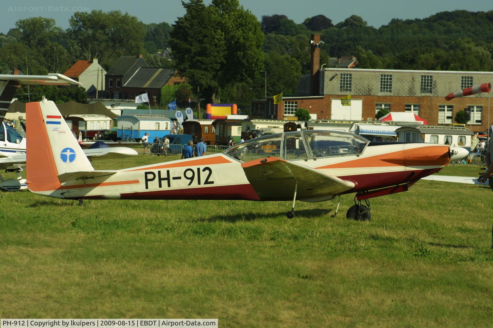 PH-912, Sportavia-Putzer RF-5B Sperber C/N 51078, At the Oldtimer Flyin 2009 Diest