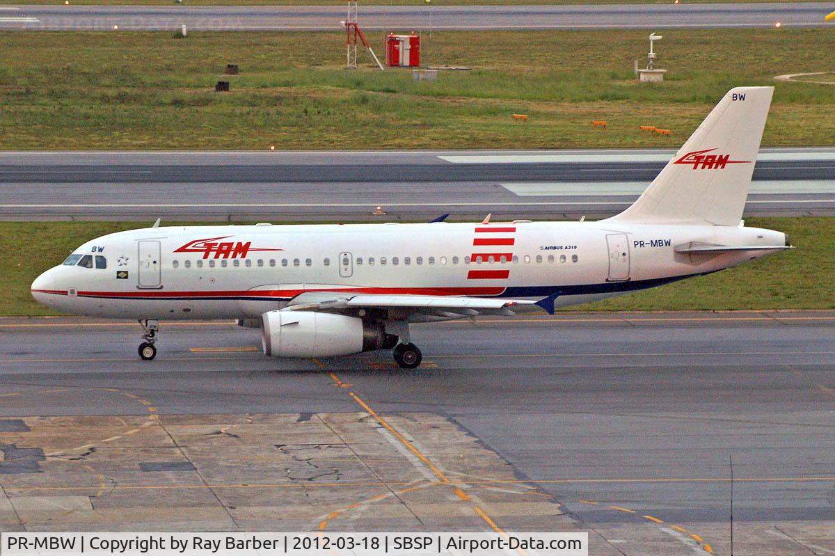 PR-MBW, 2008 Airbus A319-132 C/N 3710, Airbus A319-132 [3710] (TAM Airlines) Sao Paulo-Congonhas~PP 18/03/2012