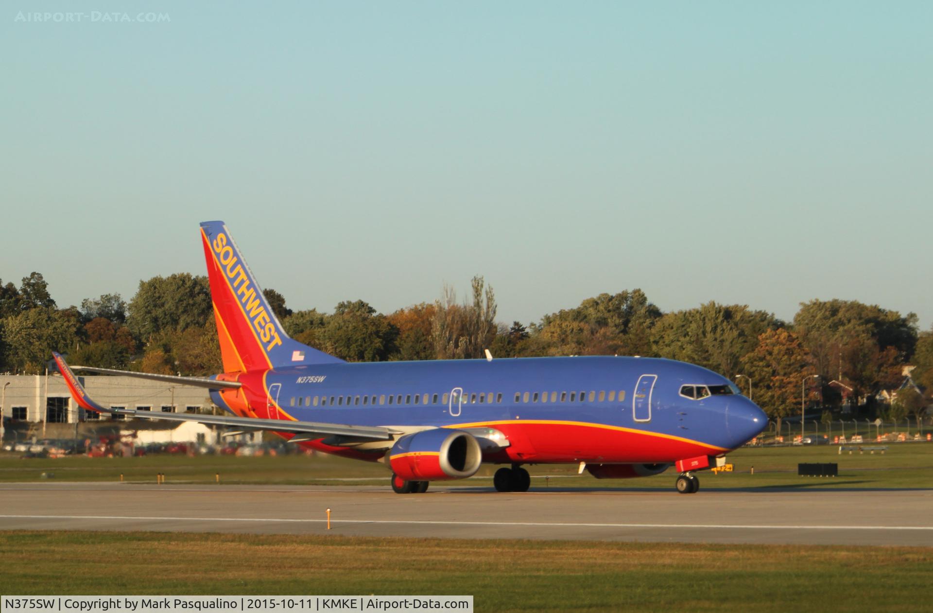 N375SW, 1993 Boeing 737-3H4 C/N 26583, Boeing 737-300