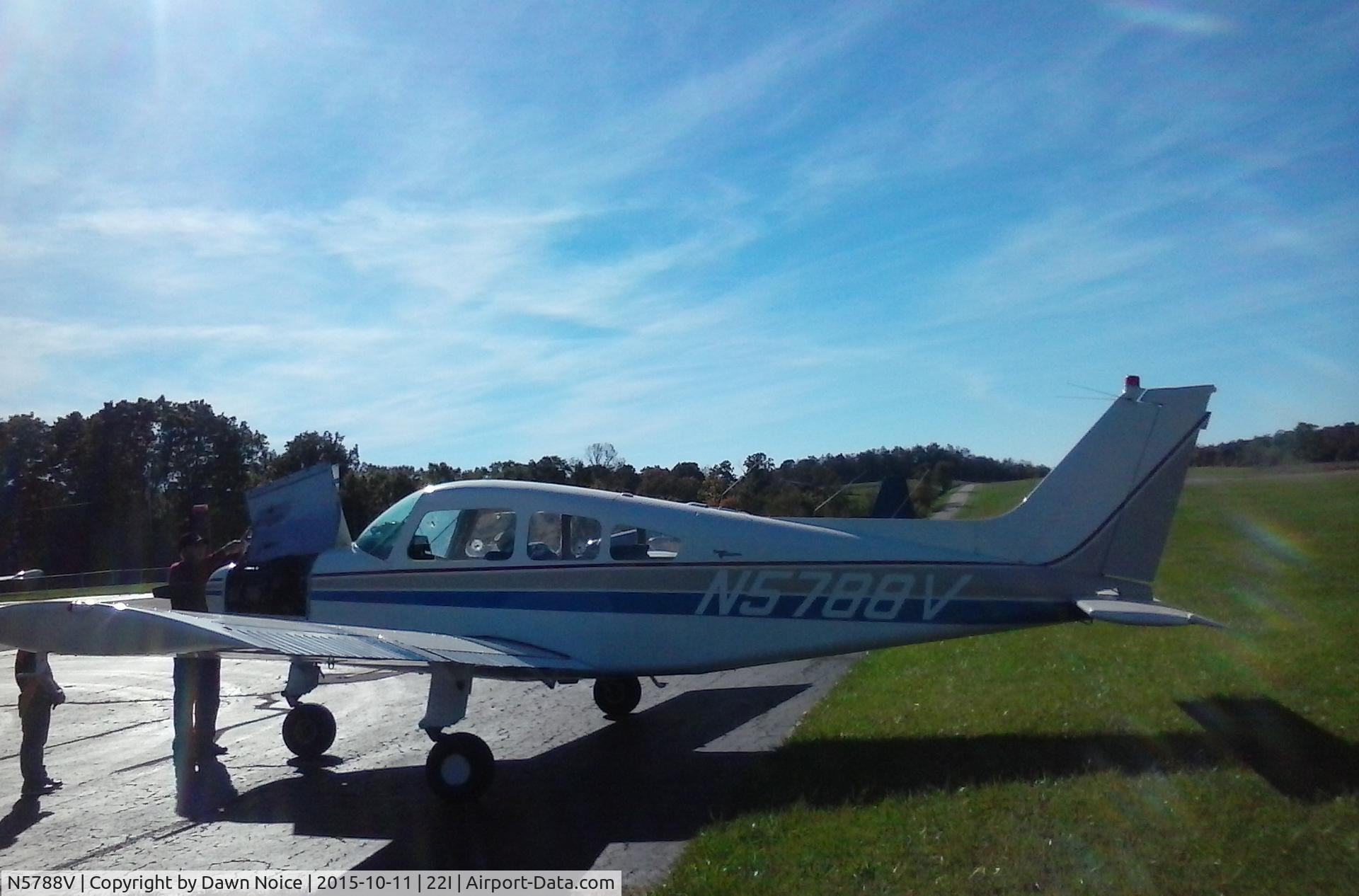 N5788V, 1966 Beech A23A C/N M-968, Ready for flight at the Vinton County Leaf Peep. (Ohio, October 2015)