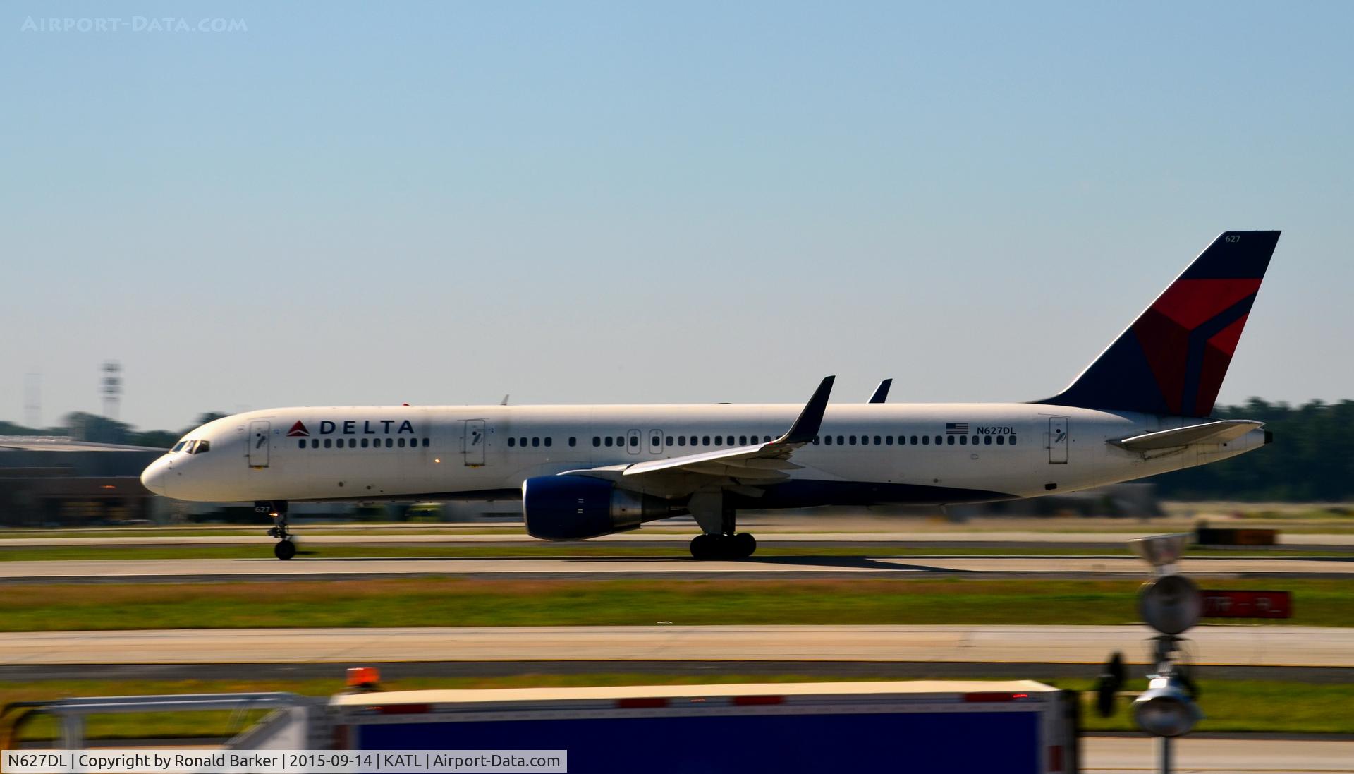 N627DL, 1987 Boeing 757-232 C/N 22917, Takeoff Atlanta