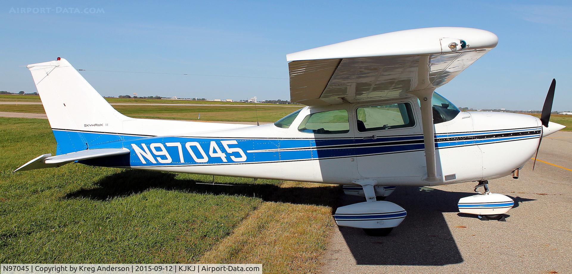N97045, 1984 Cessna 172P C/N 17276148, 2015 Moorhead Airport Fly-in