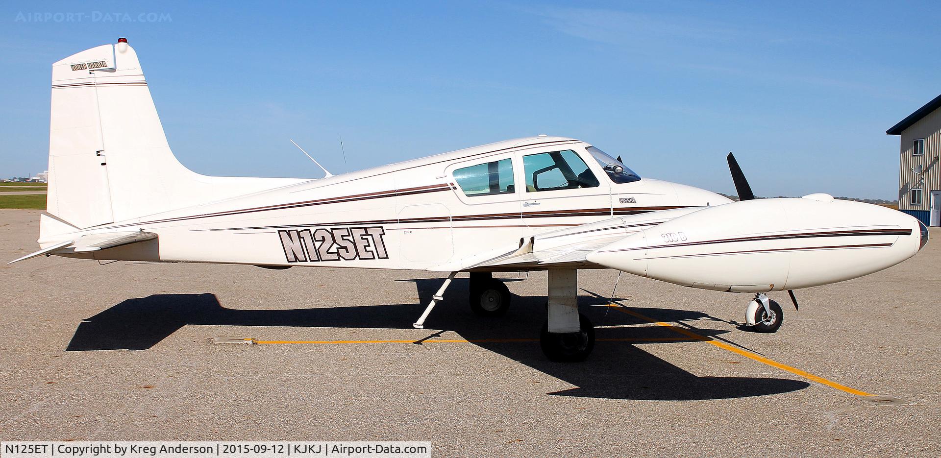 N125ET, 1958 Cessna 310B C/N 35706, 2015 Moorhead Airport Fly-in