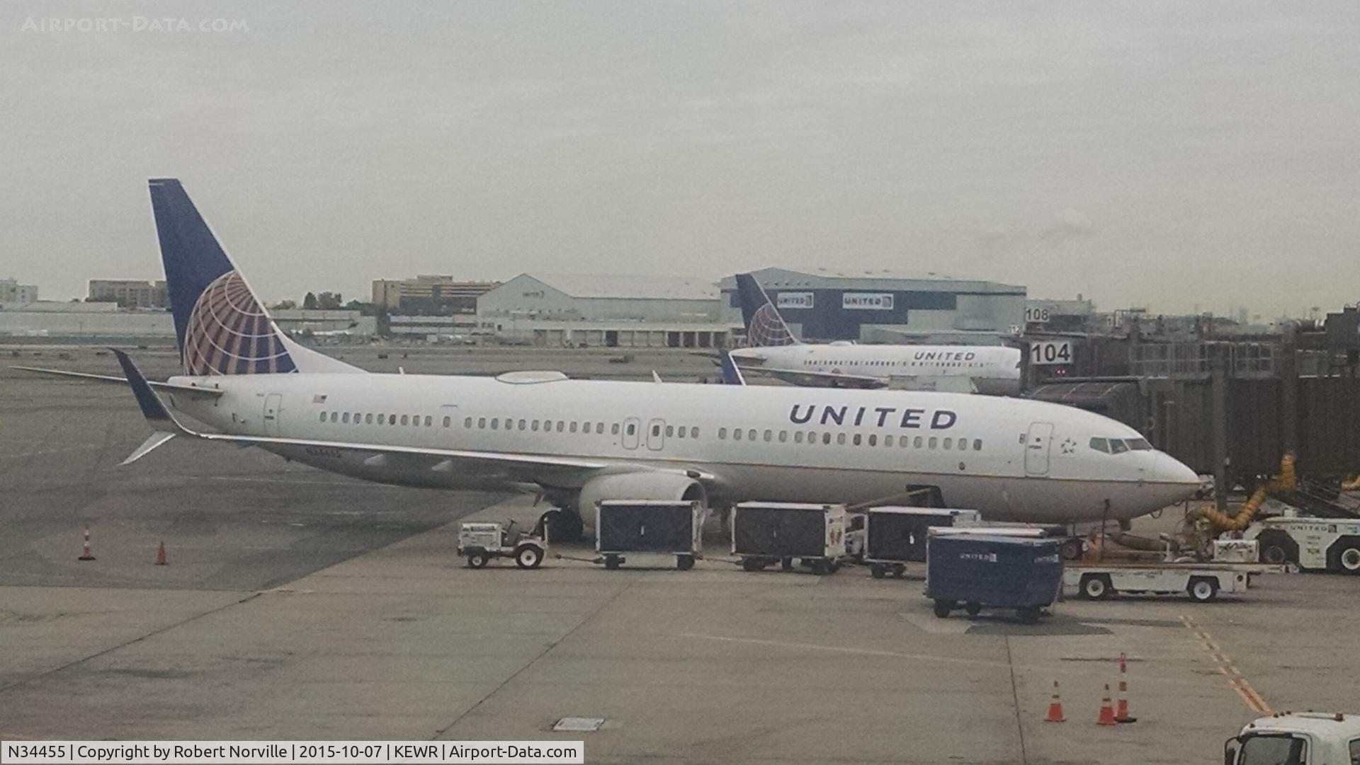 N34455, 2012 Boeing 737-924/ER C/N 41743, At the gate 104 Newarkte