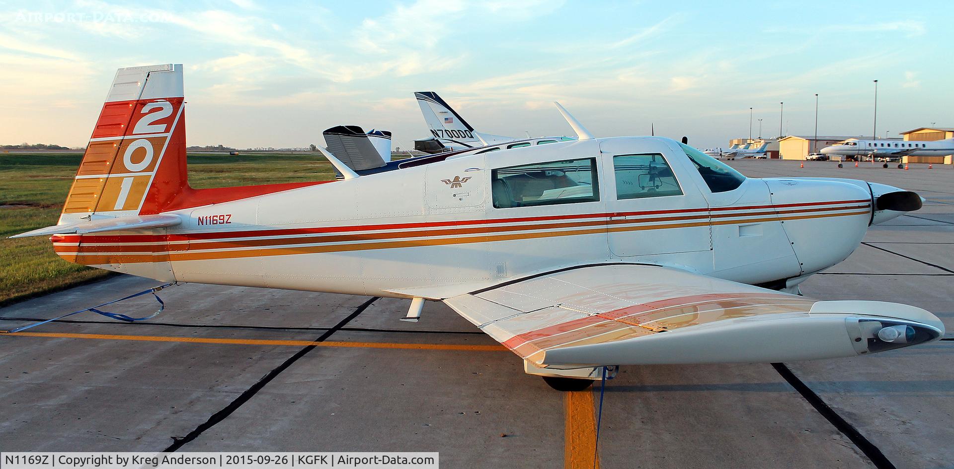 N1169Z, 1982 Mooney M20J 201 C/N 24-1311, Mooney M20J on the ramp in Grand Forks, ND.