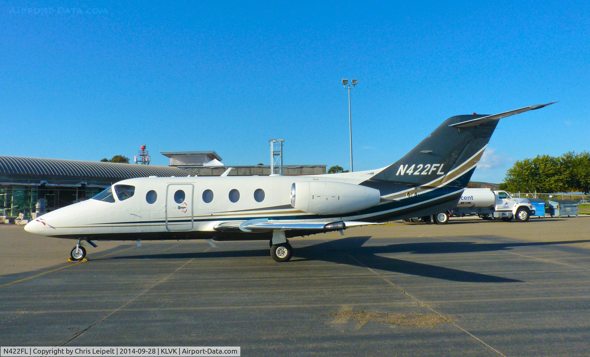 N422FL, Raytheon Aircraft Company 400A C/N RK-346, Flight Options LLC (Cleveland, OH) Beechjet 400A sitting on the transient ramp at Livermore Municipal Airport, Livermore, CA.