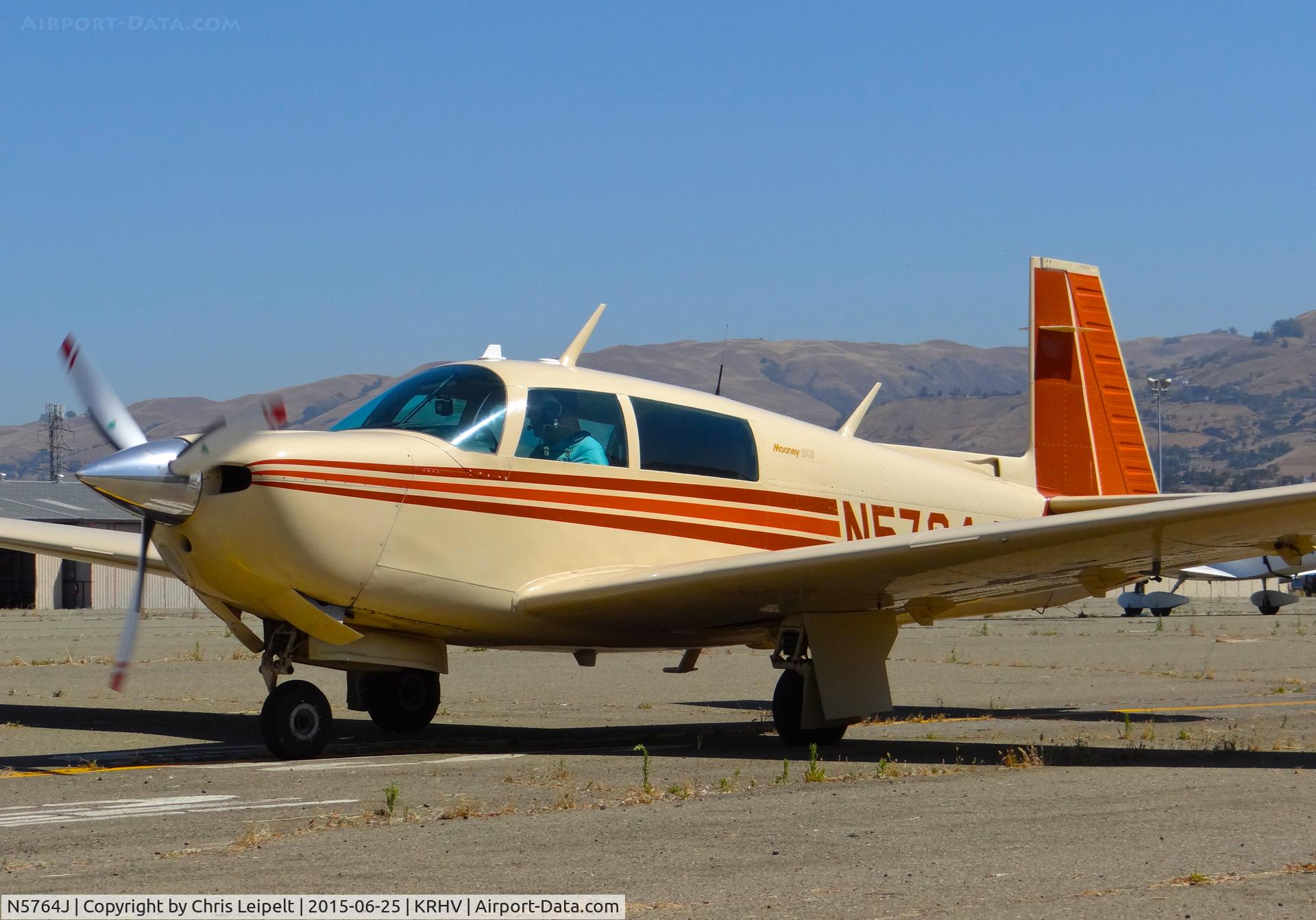 N5764J, 1984 Mooney M20J 201 C/N 24-1478, 