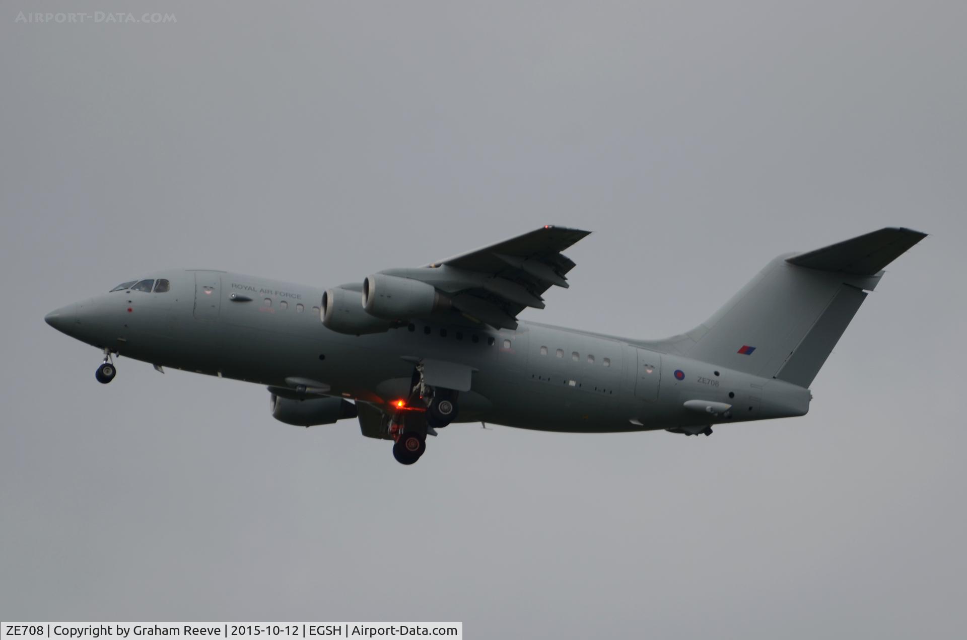 ZE708, 1993 British Aerospace BAe.146-200QC C.3 Quick Change C/N E2211, In the circuit at Norwich.