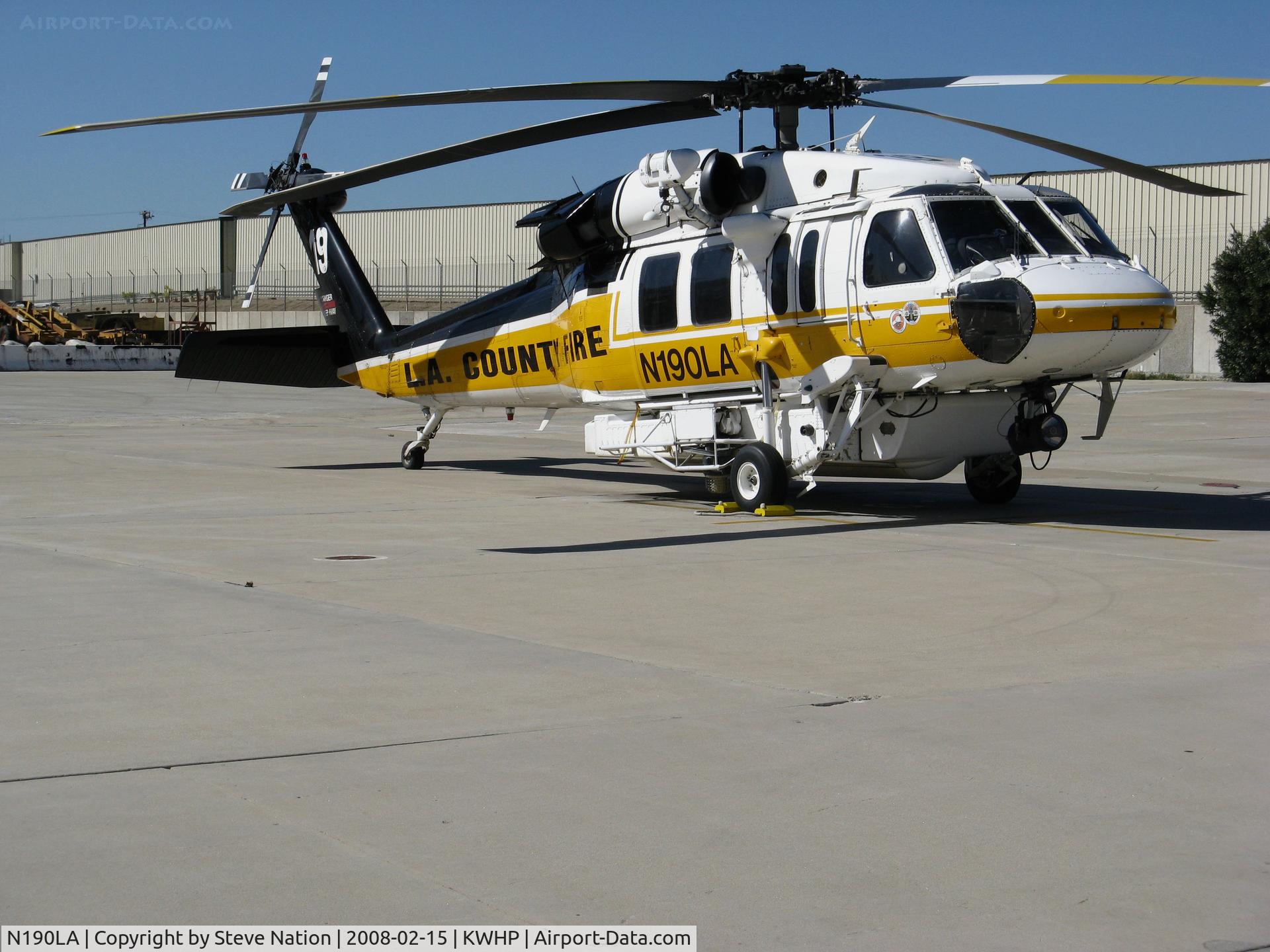 N190LA, Sikorsky S-70A Firehawk C/N 702479, Los Angeles County Fire 2001 Sikorsky S-70A Firehawk Helitanker #19 on ramp @ Whiteman Airport, Pacoima, CA home base