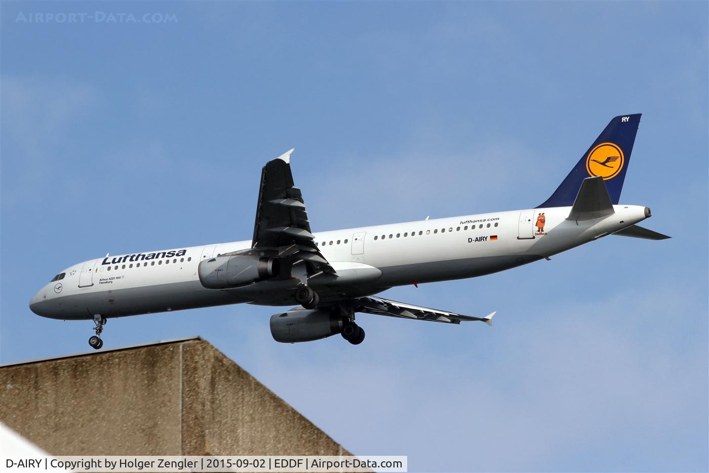 D-AIRY, 1998 Airbus A321-131 C/N 0901, Inbound traffic for rwy 25R...