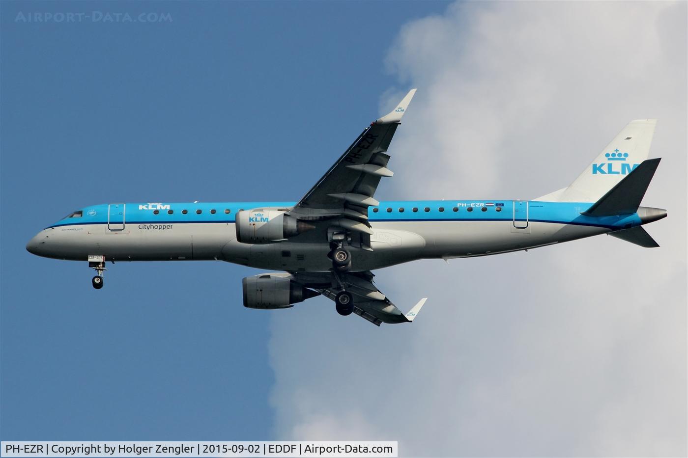 PH-EZR, 2010 Embraer 190LR (ERJ-190-100LR) C/N 19000375, Inbound traffic for rwy 25R....