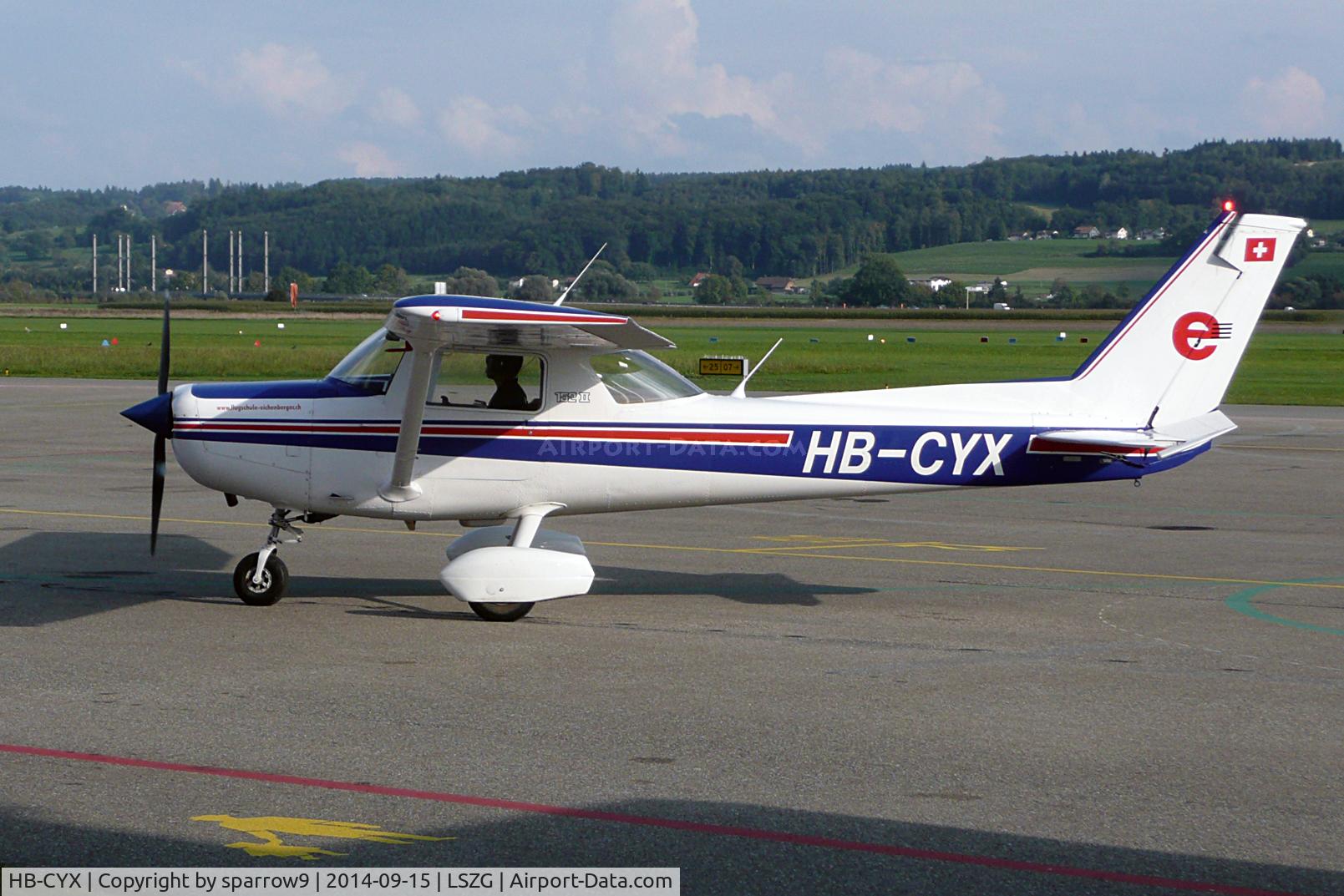 HB-CYX, 1979 Cessna 152 C/N 15283756, school flight
