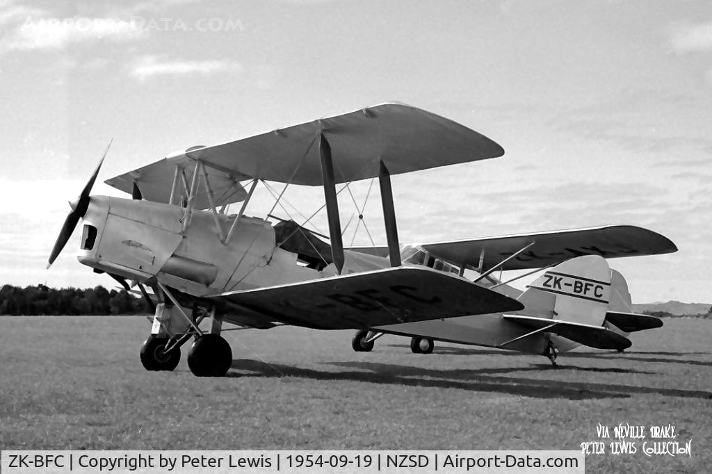 ZK-BFC, De Havilland DH-82A Tiger Moth II C/N 82301, Airlift (NZ) Ltd., Kilbirnie