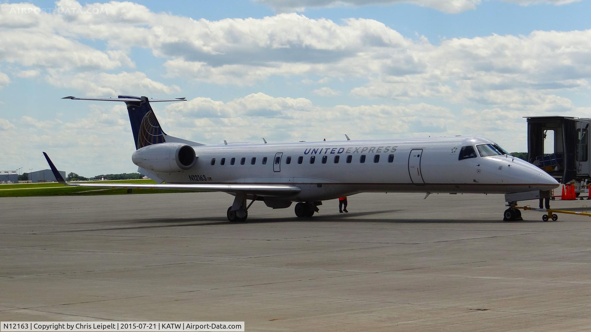 N12163, 2004 Embraer ERJ-145XR (EMB-145XR) C/N 14500811, United Express 2004 Embraer 145XR sitting at the gate at Outagamie County Regional Airport, Appleton, WI.