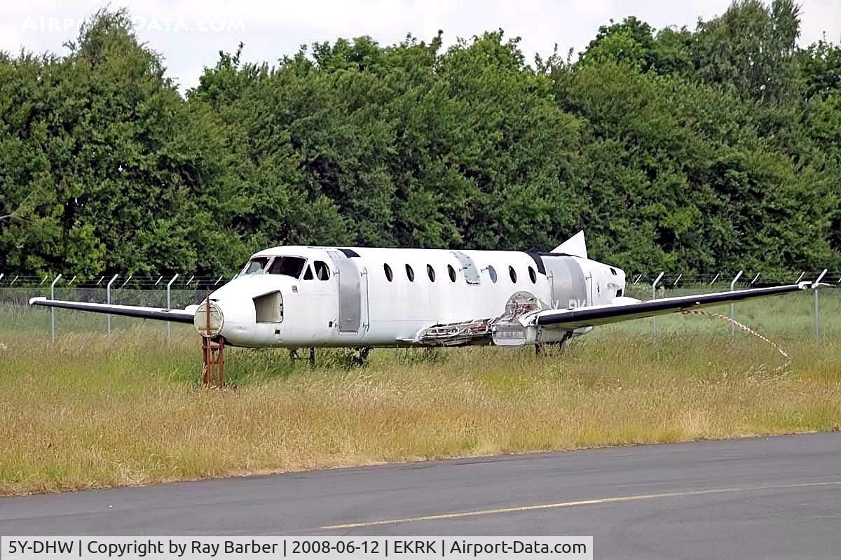 5Y-DHW, 1984 Beech 1900C C/N UB-4, Beech 1900C [UB-04] Copenhagen-Roskilde~OY 12/06/2008. Stored and dismantled in poor condition marked OY-GEN