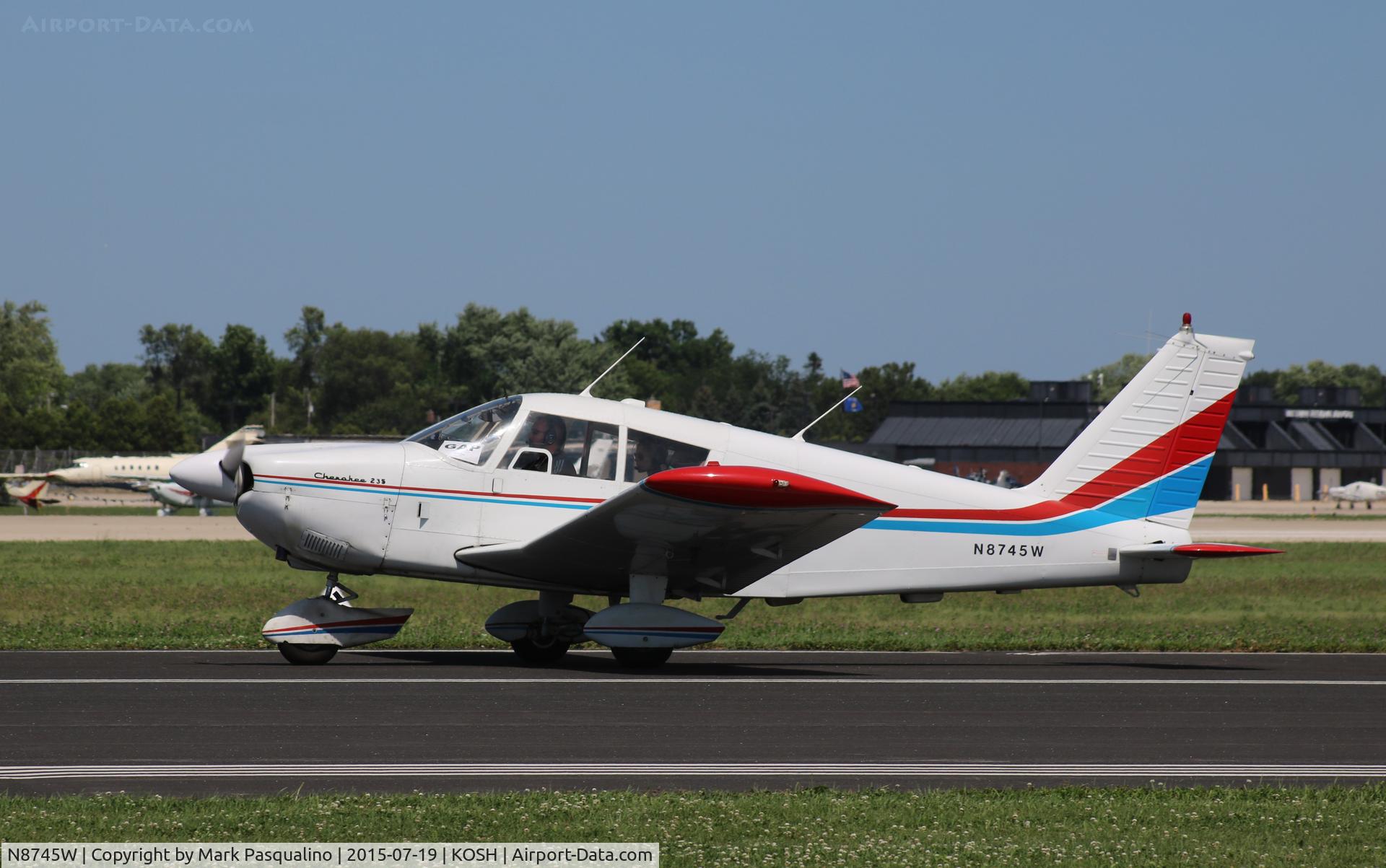 N8745W, 1964 Piper PA-28-235 C/N 28-10285, Piper PA-28-235