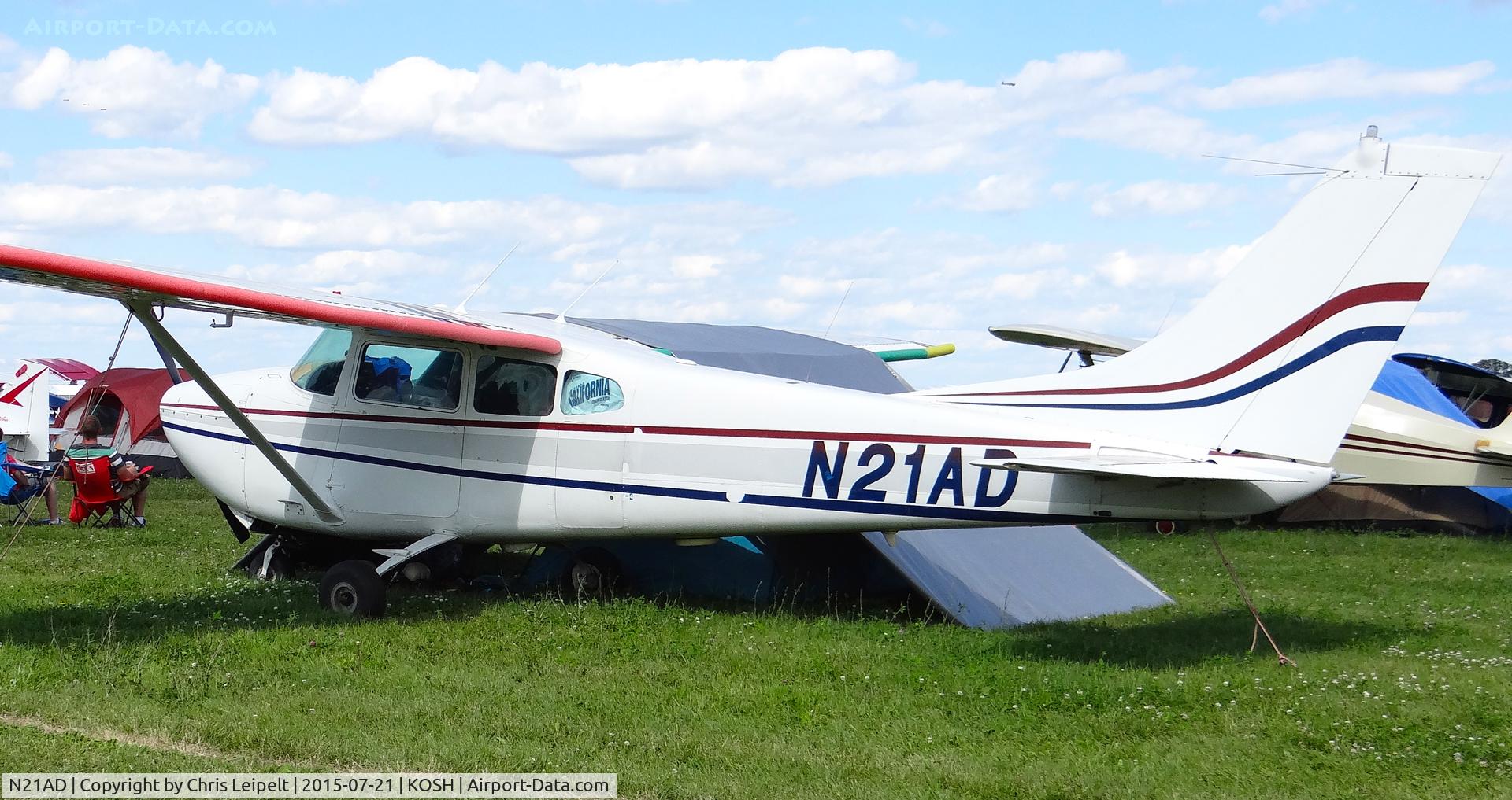 N21AD, 1961 Cessna 182D Skylane C/N 18253313, California-based 1961 Cessna 182D at EAA AirVenture 2015.