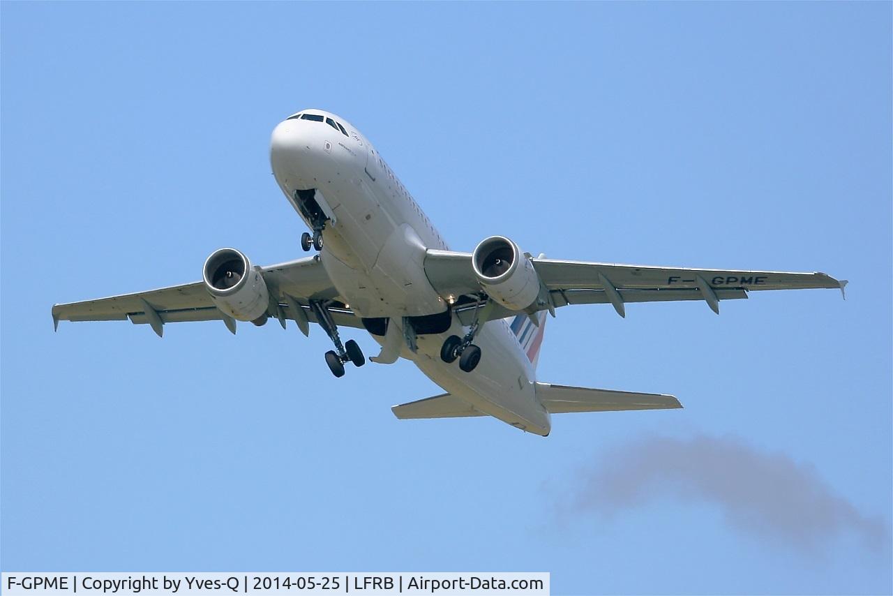 F-GPME, 1996 Airbus A319-113 C/N 625, Airbus A319-113, Take off rwy 25L, Brest-Bretagne airport 5LFRB-BES)