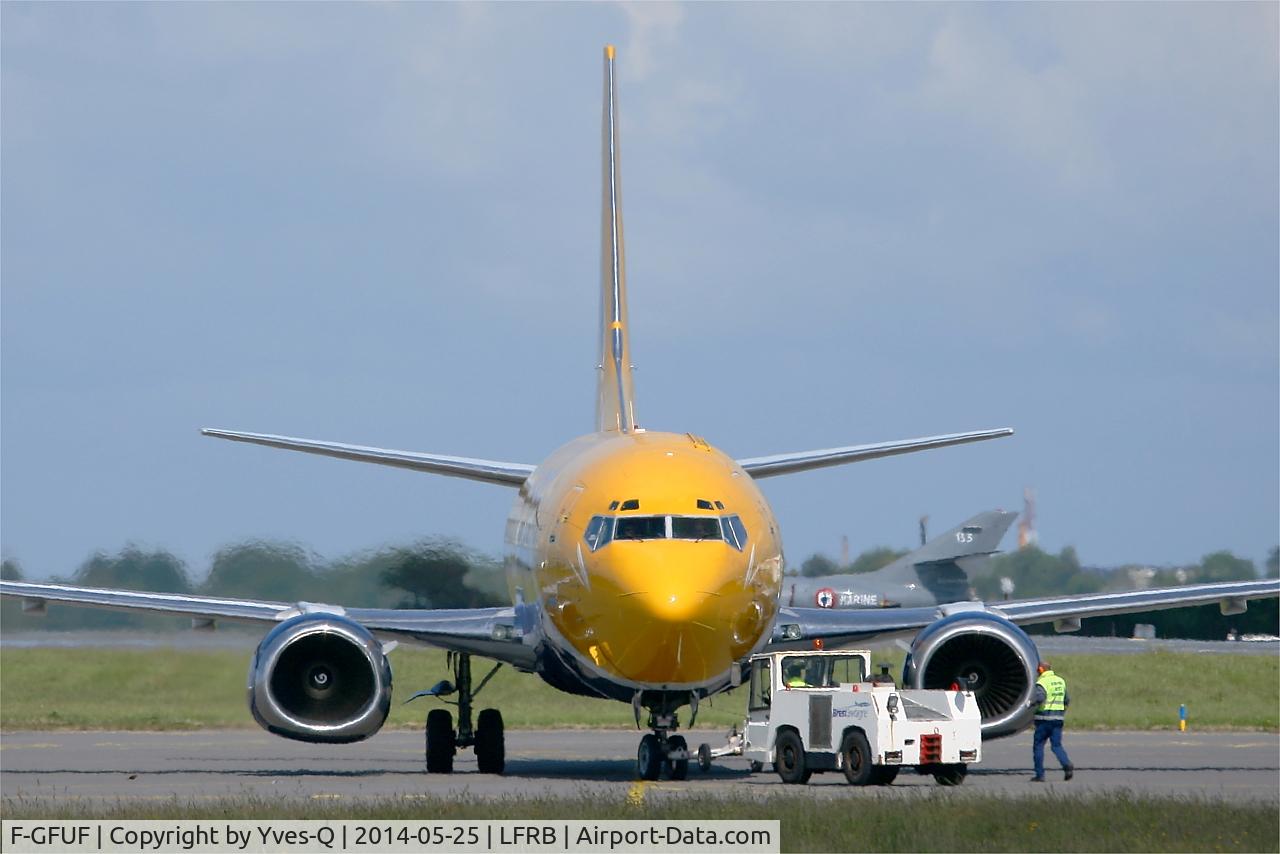 F-GFUF, 1989 Boeing 737-3B3QC C/N 24388, Boeing 737-3B3QC, Push back, Brest-Bretagne airport (LFRB-BES)