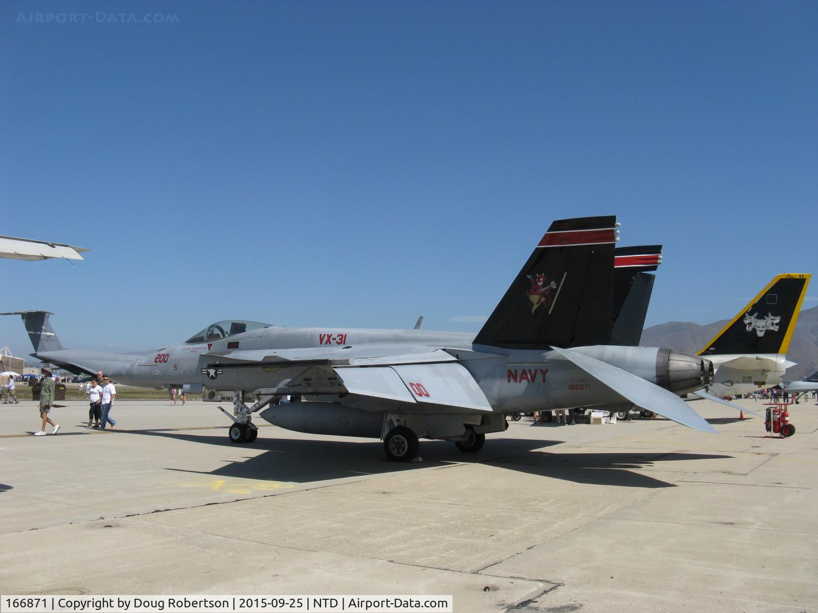 166871, Boeing F/A-18E Super Hornet C/N E173, Boeing F/A-18E SUPER HORNET, two General Electric F414-GE-400 turbofans, 22,000 lb st each with afterburning, single seat, of VX-31 China Lake. With max fuel tanks of 4,530 US gallons can act as an in-flight air to air refueler.                     