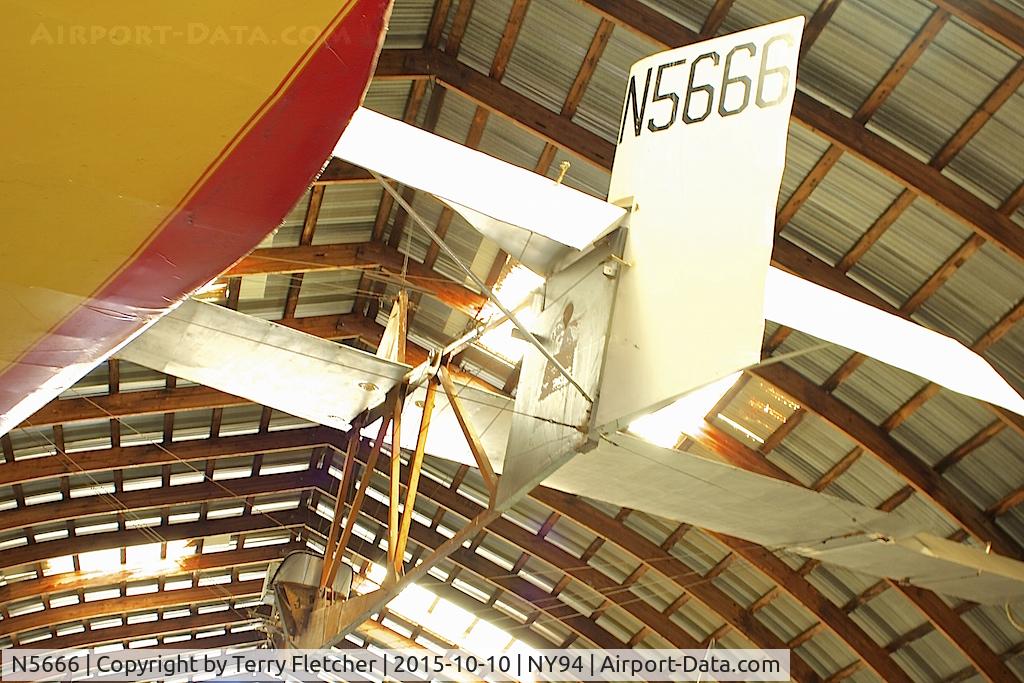 N5666, 1969 Dickson PRIMARY GLIDER C/N PHC-1, Displayed at Old Rhinebeck Aerodrome in New York State