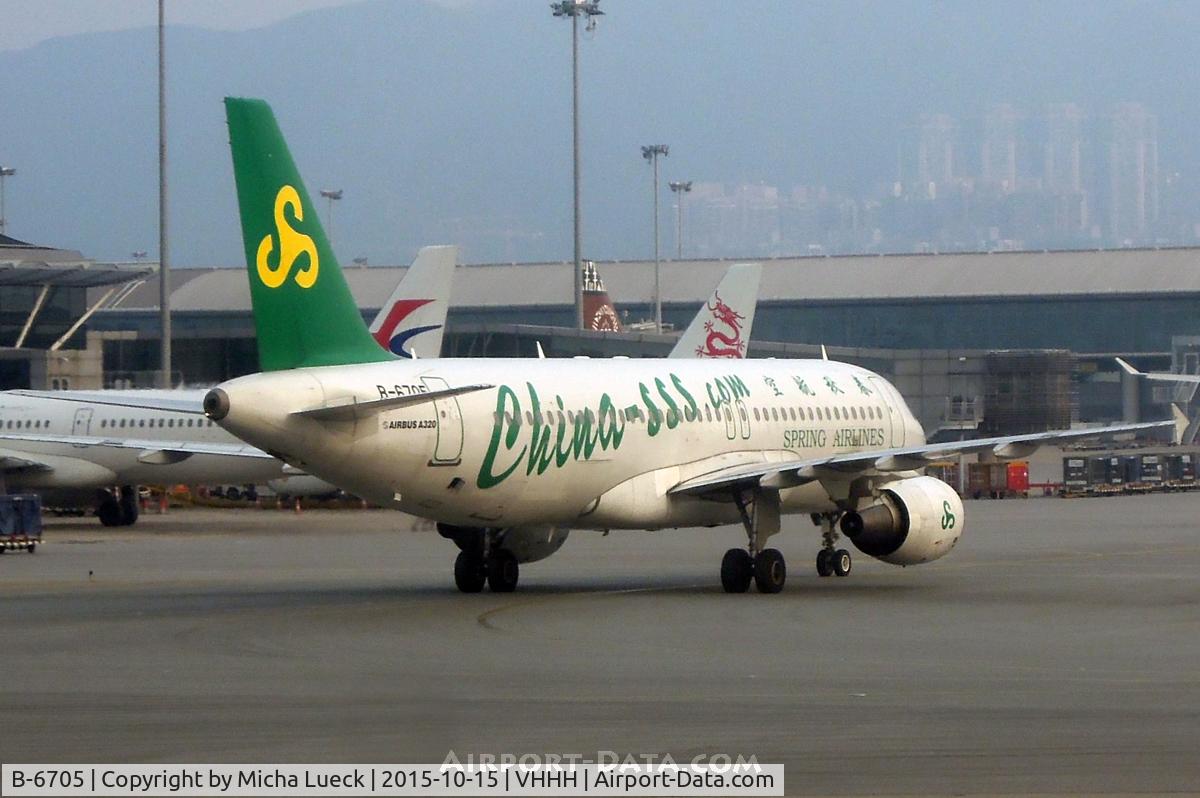 B-6705, 2010 Airbus A320-214 C/N 4331, At Hong Kong