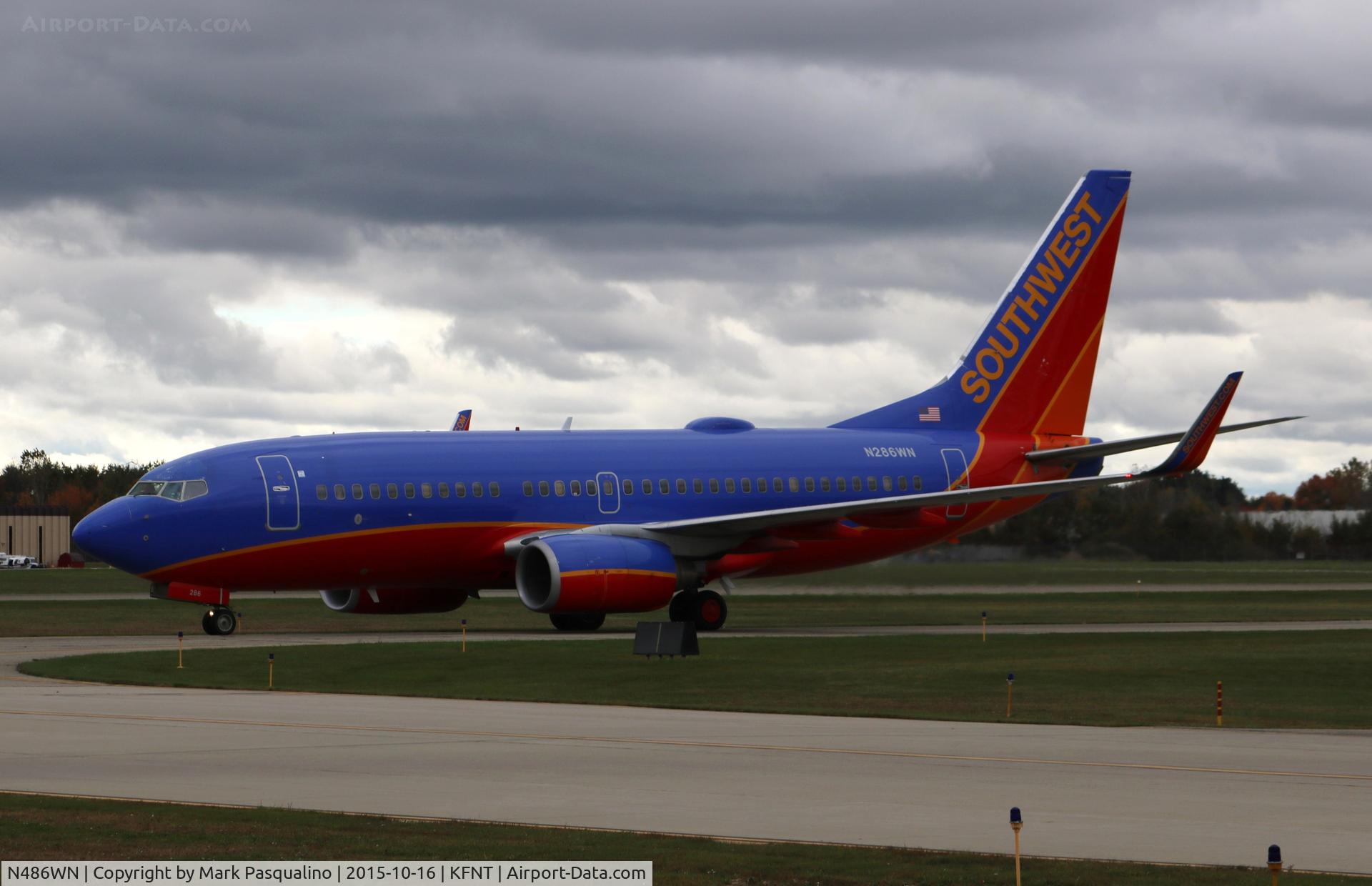 N486WN, 2004 Boeing 737-7H4 C/N 33852, Boeing 737-700