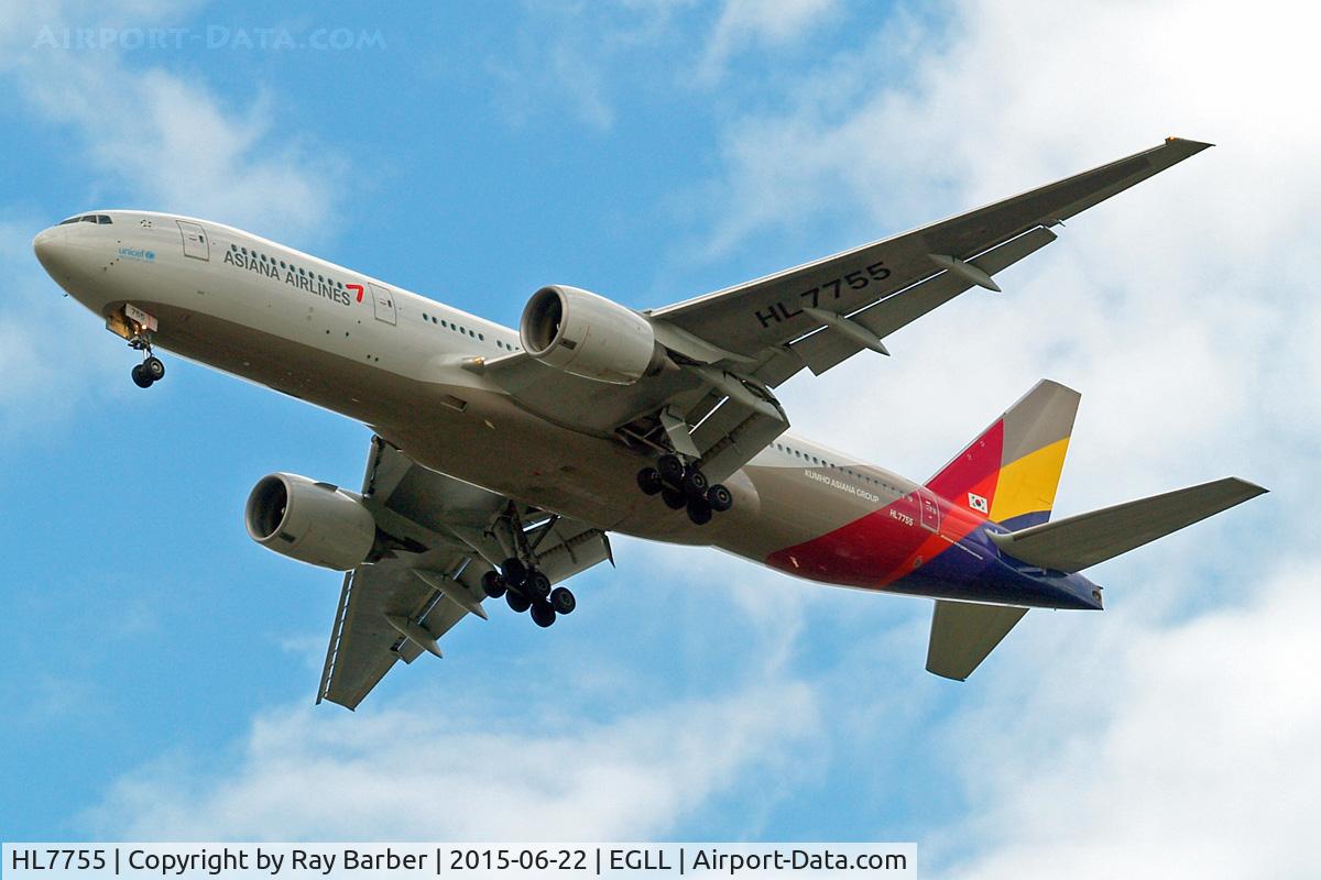 HL7755, 2007 Boeing 777-28E/ER C/N 30861, Boeing 777-28EER [30861] (Asiana Airlines) Home~G 22/06/2015. On approach 27R.