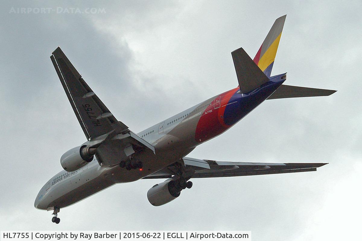HL7755, 2007 Boeing 777-28E/ER C/N 30861, Boeing 777-28EER [30861] (Asiana Airlines) Home~G 22/06/2015. On approach 27R.