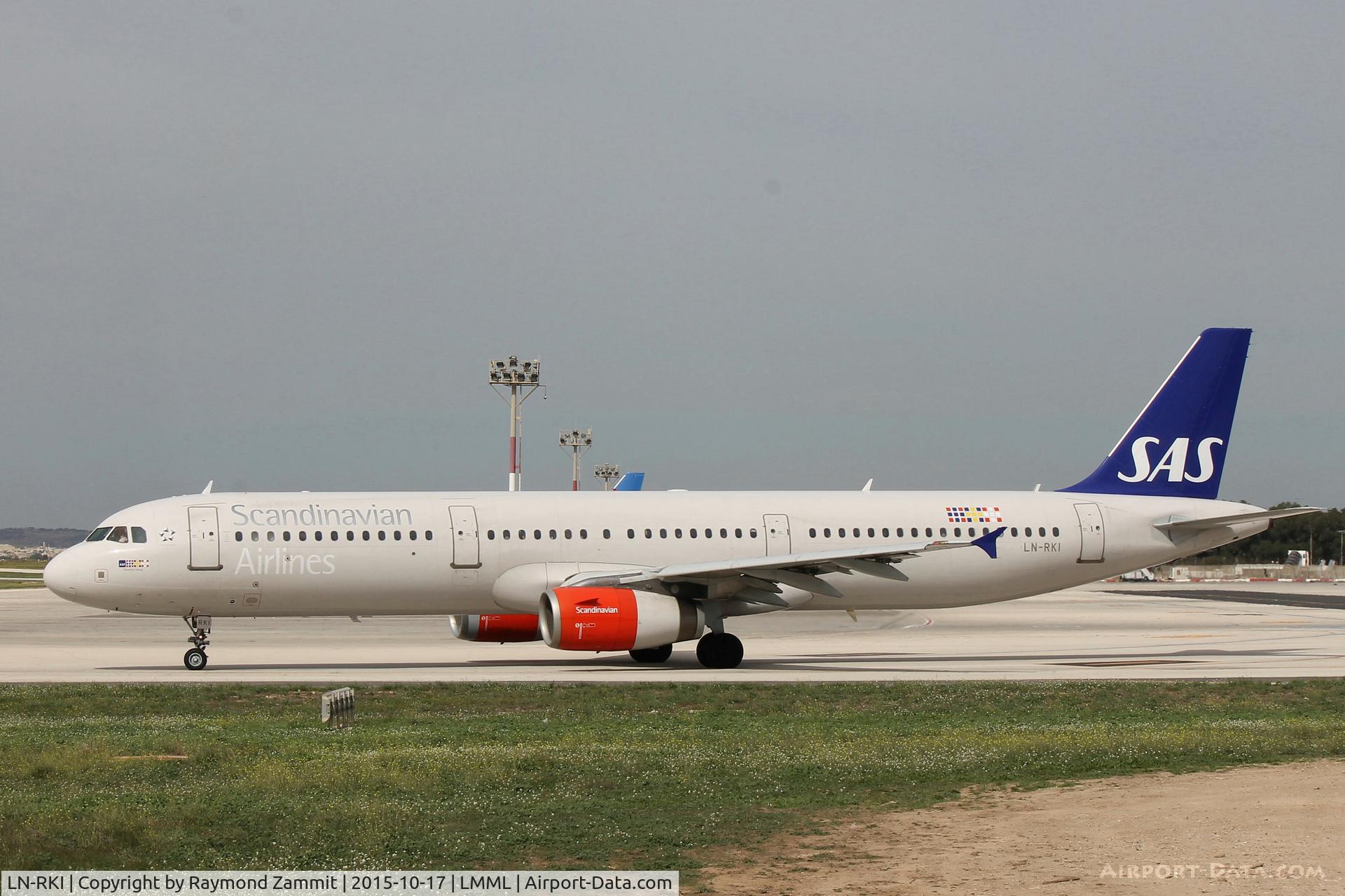 LN-RKI, 2002 Airbus A321-232 C/N 1817, A321 LN-RKI SAS