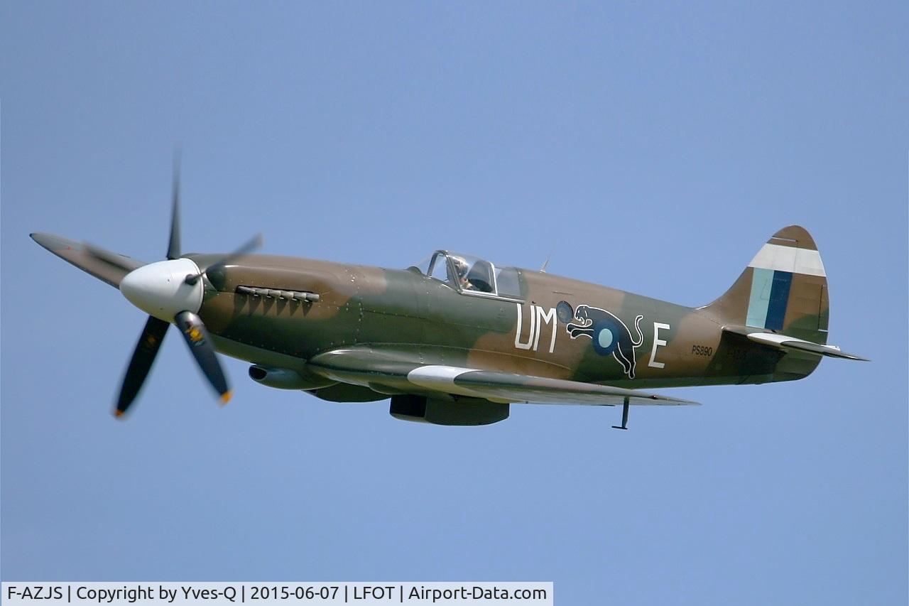 F-AZJS, 1944 Supermarine 389 Spitfire PR.XIX C/N 6S/585110, Supermarine 389 Spitfire PR.XIX, On display, Tours Air Base 705 (LFOT-TUF) Open day 2015