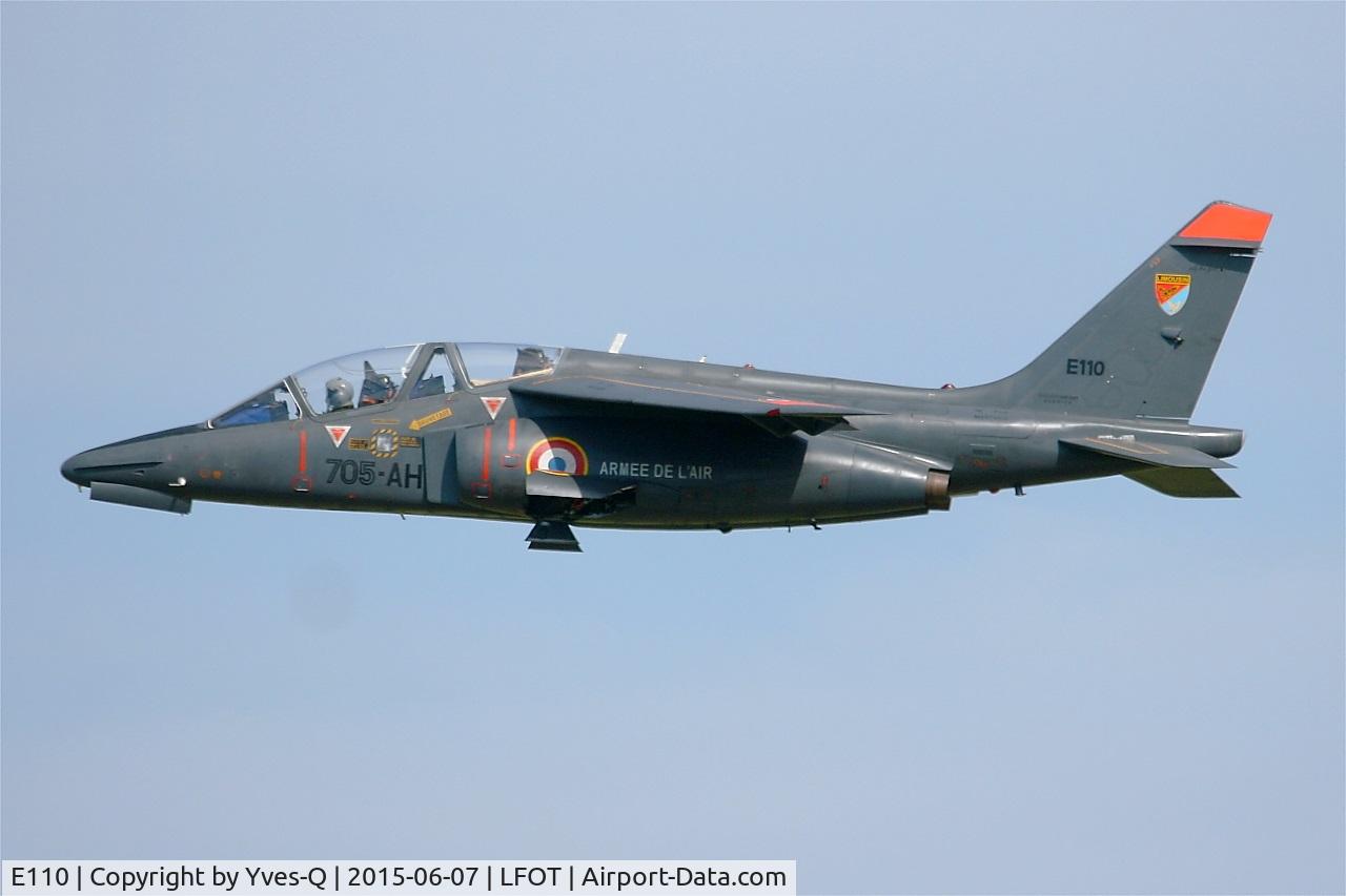 E110, Dassault-Dornier Alpha Jet E C/N E110, Dassault-Dornier Alpha Jet E (705-AH), Take-off rwy 02, Tours Air Base 705 (LFOT-TUF) Open day 2015