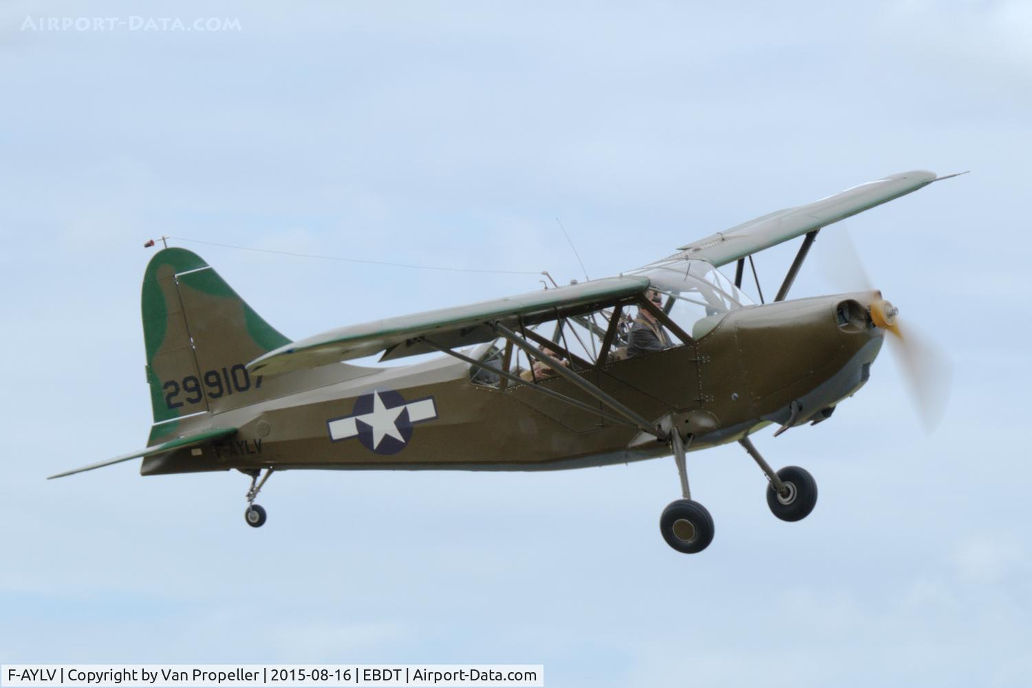 F-AYLV, 1943 Stinson L-5 Sentinel C/N 76-1348, French Stinson L-5 Sentinel leaving Schaffen-Diest fly-in 2015