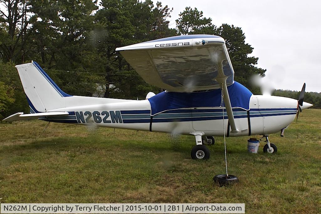 N262M, 1976 Cessna 172N C/N 17268356, A wet afternoon at Cape Cod Airport , MA
