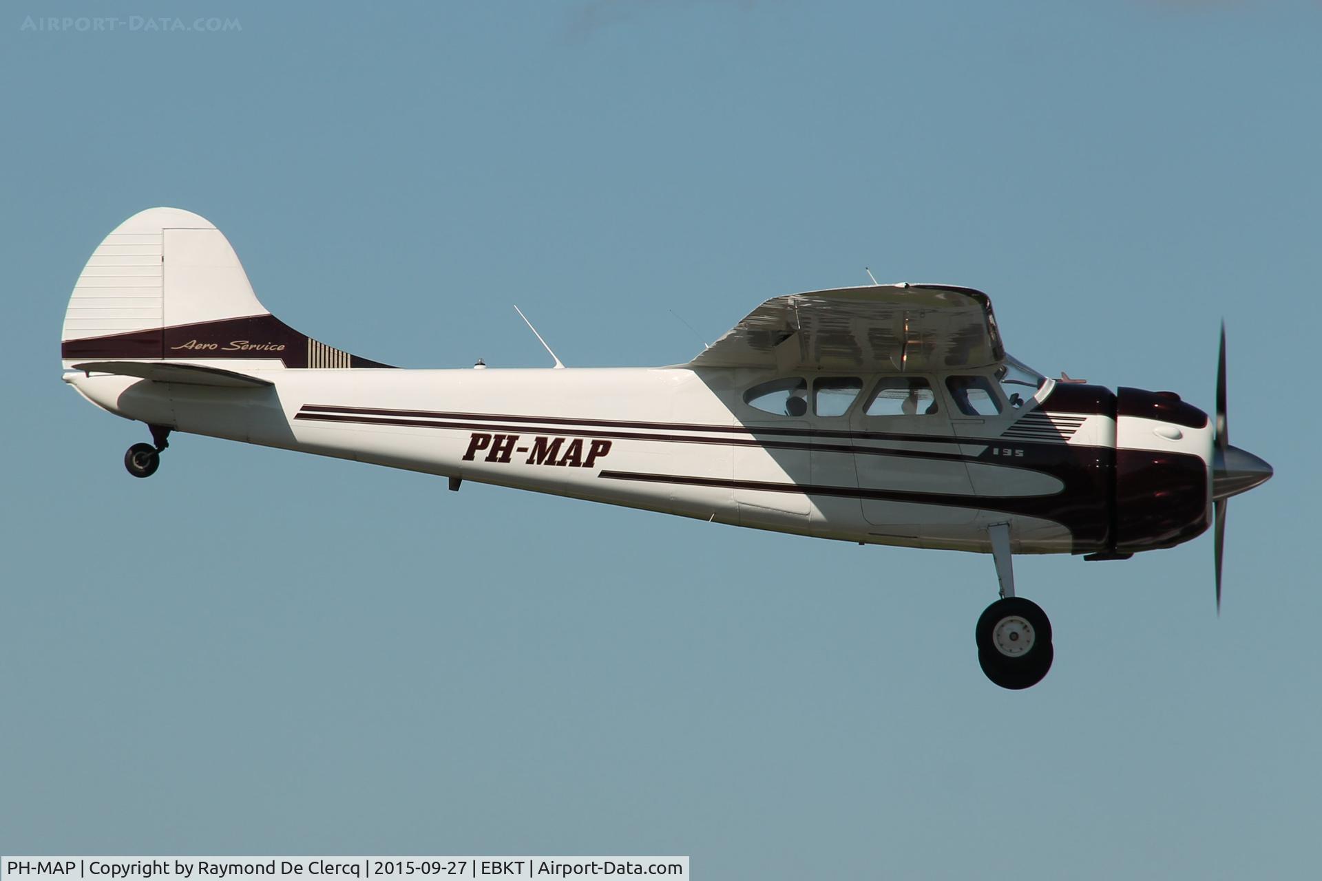PH-MAP, 1948 Cessna 195 C/N 7205, Landing at Wevelgem.