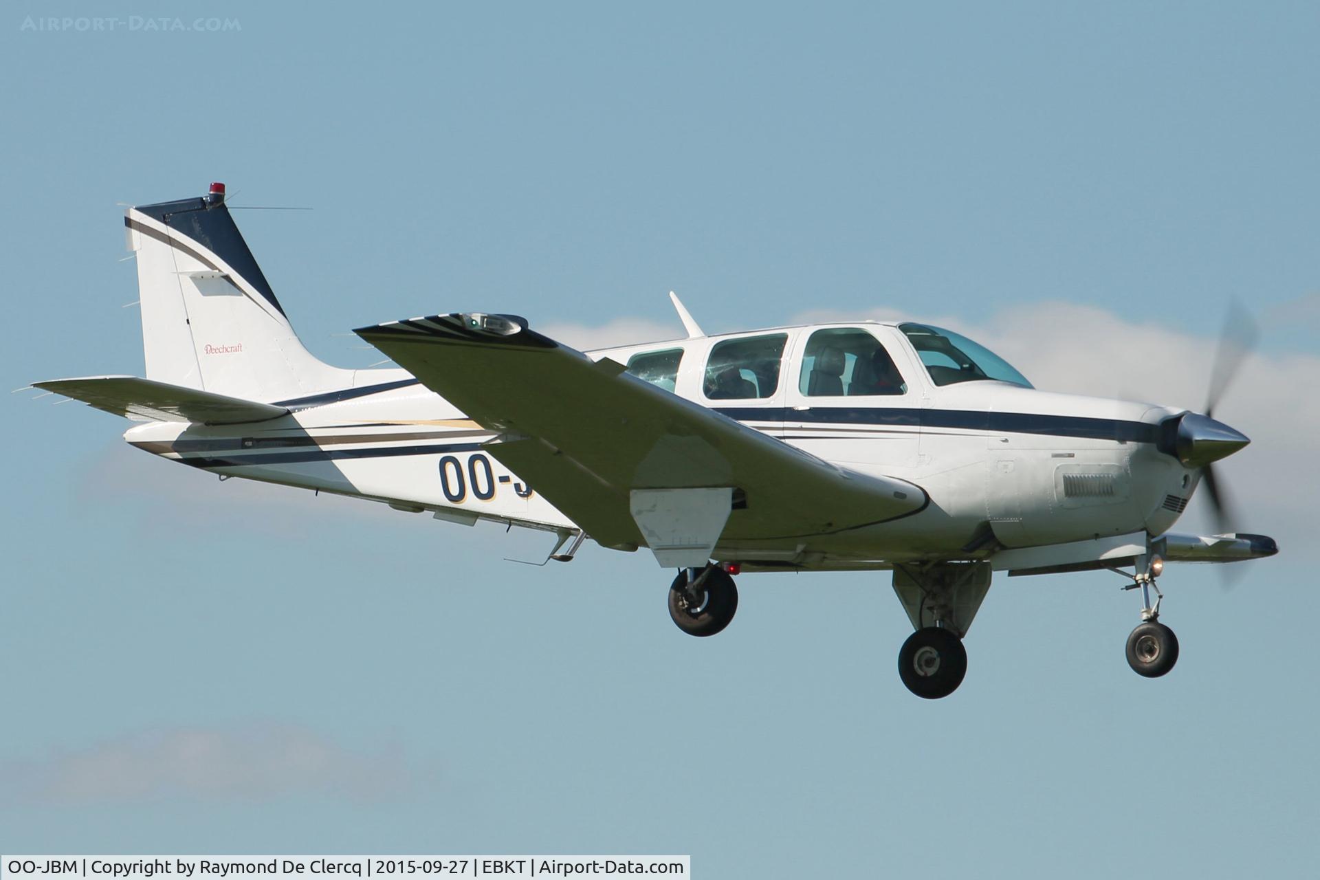 OO-JBM, 1999 Raytheon Aircraft Company A36 Bonanza C/N E-3248, Landing at Wevelgem.
