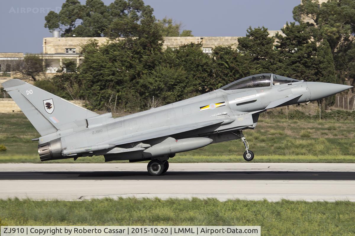 ZJ910, 2007 Eurofighter EF-2000 Typhoon FGR4 C/N 0037/BS001, Runway 13
