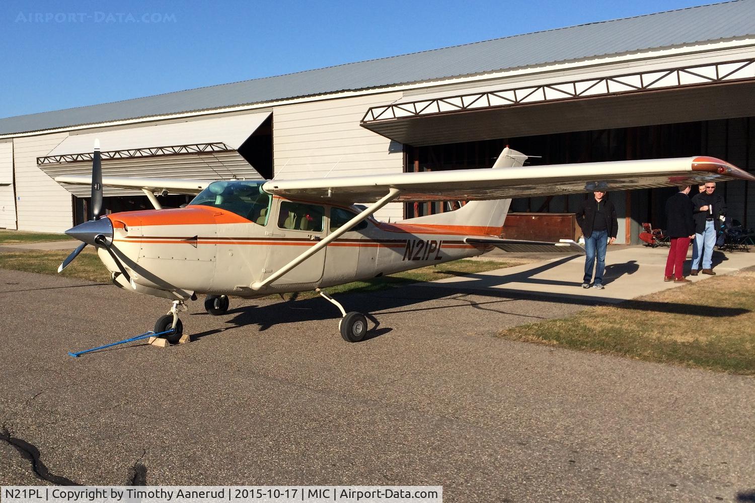 N21PL, 1984 Cessna R182 Skylane RG C/N R182-01983, Yankee Flying Club's 1984 Cessna R182, c/n: R18201983.  One of the last 182 RG's built.