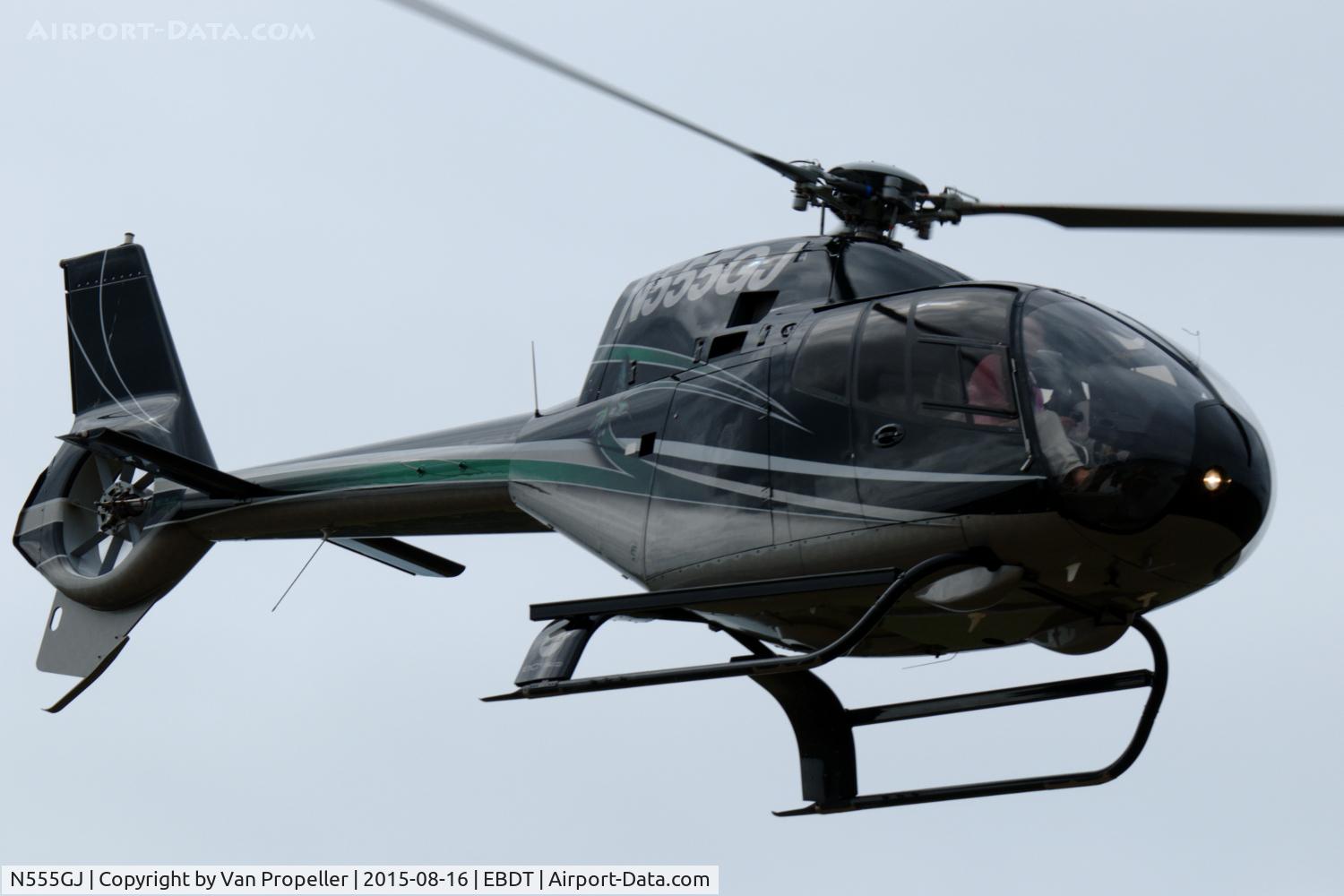 N555GJ, 2009 Eurocopter EC-120B Colibri C/N 1629, Eurocopter EC120B Colibri departing 2015 Schaffen-Diest fly-in.
It looks in a bit sinister in its dark colours. Piloted by two ladies.