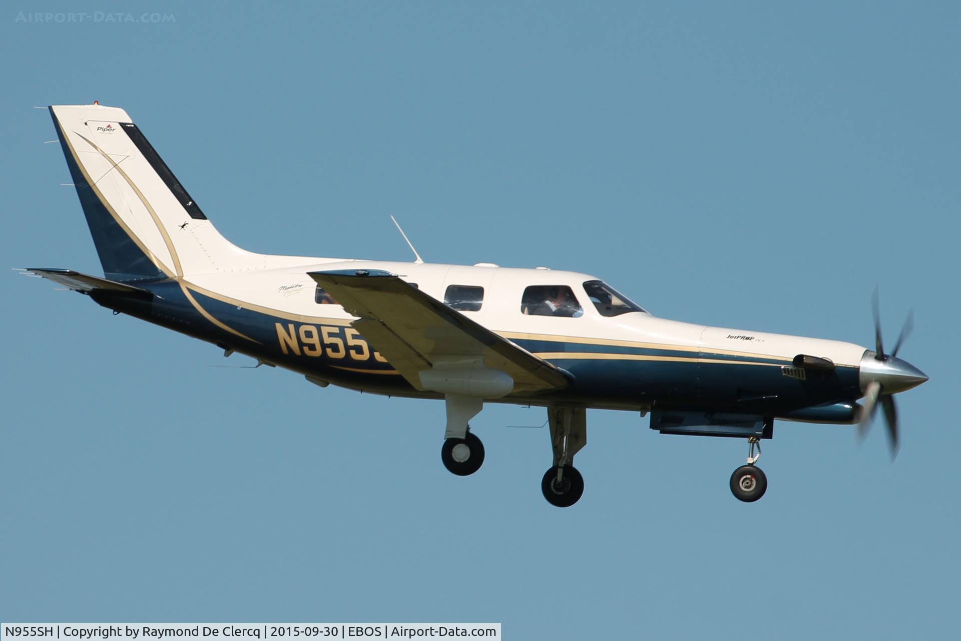 N955SH, 2002 Piper PA-46-350P Malibu Mirage C/N 4636339, Landing at Ostend.