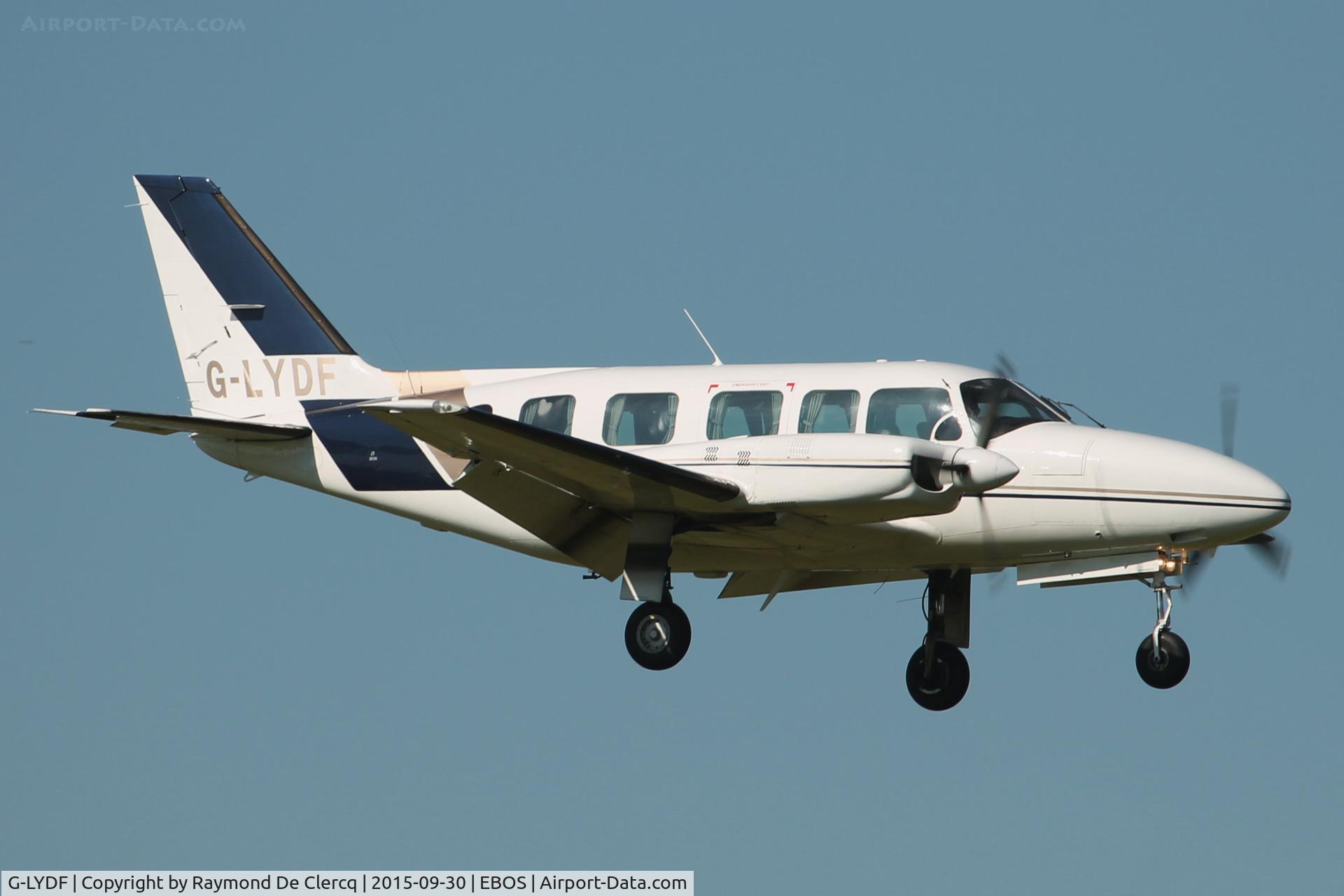 G-LYDF, 1979 Piper PA-31-350 Chieftain C/N 31-7952031, G-LYDF with new c/s landing at Ostend.