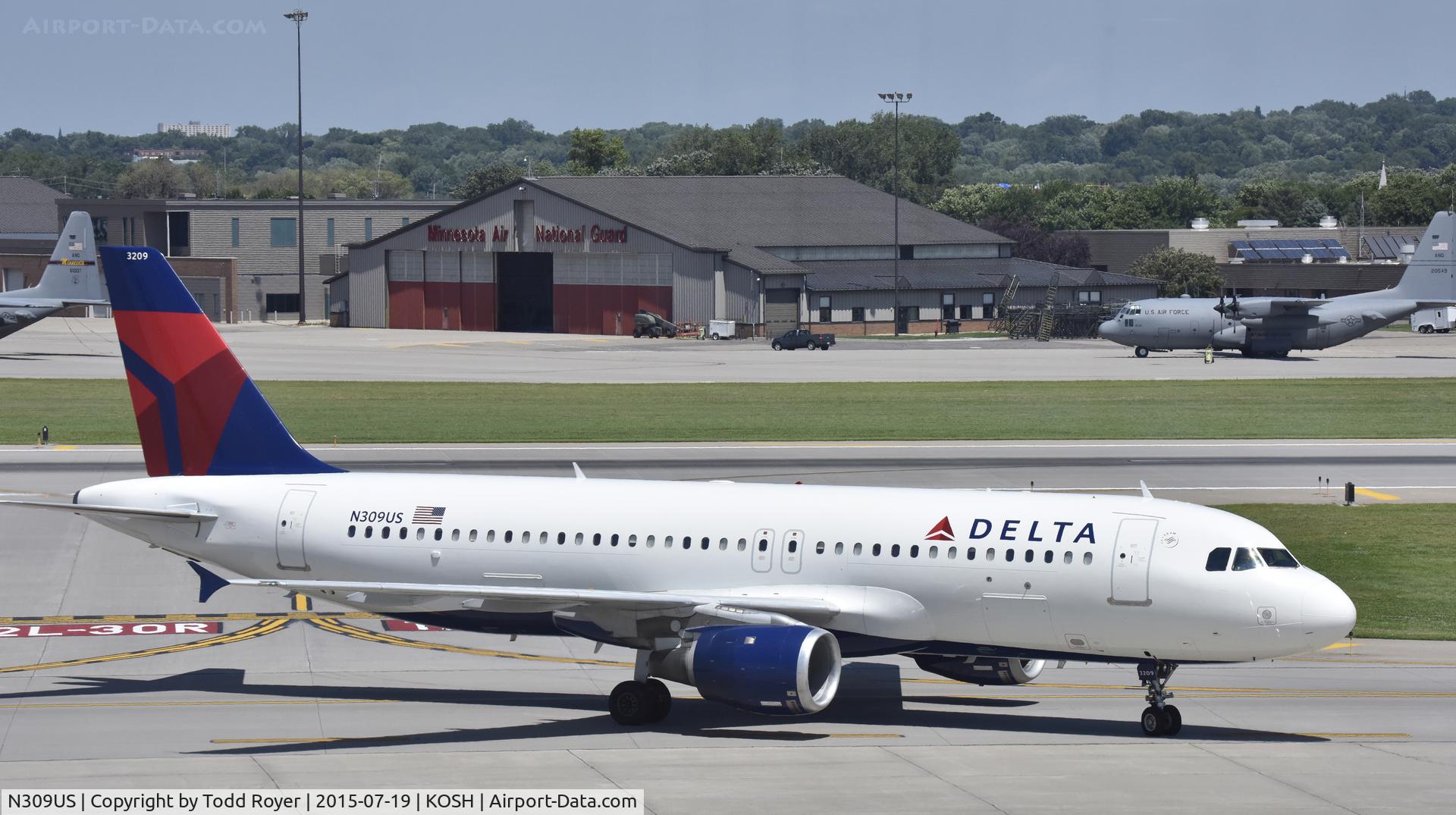 N309US, 1990 Airbus A320-211 C/N 118, Airventure 2015