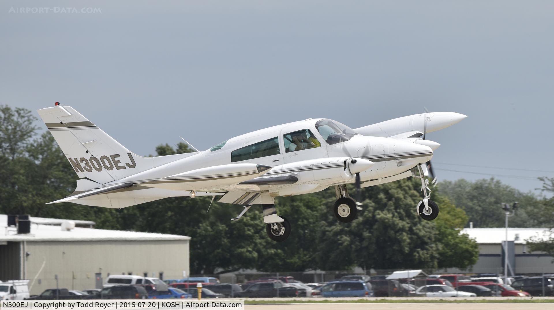 N300EJ, 1974 Cessna 310Q C/N 310Q1156, Airventure 2015