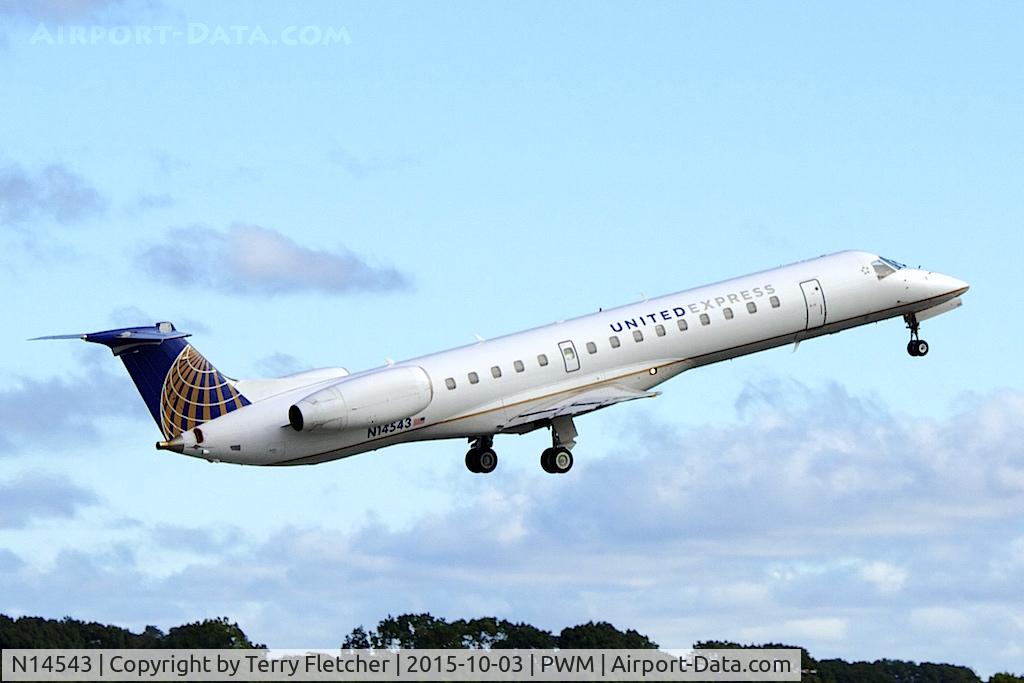N14543, 2002 Embraer ERJ-145LR (EMB-145LR) C/N 145553, departs from Portland Jetport ME