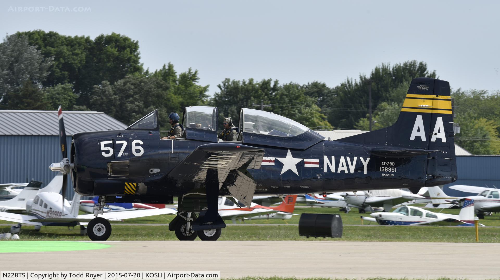 N228TS, 1954 North American T-28D Trojan C/N 200-422, Airventure 2015