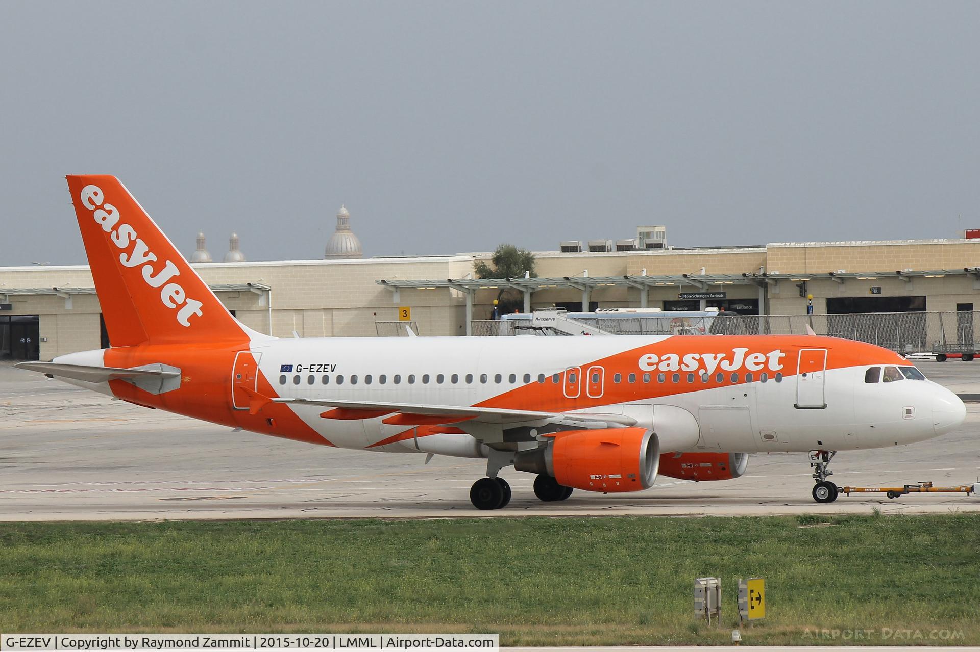 G-EZEV, 2004 Airbus A319-111 C/N 2289, A319 G-EZEV Easyjet