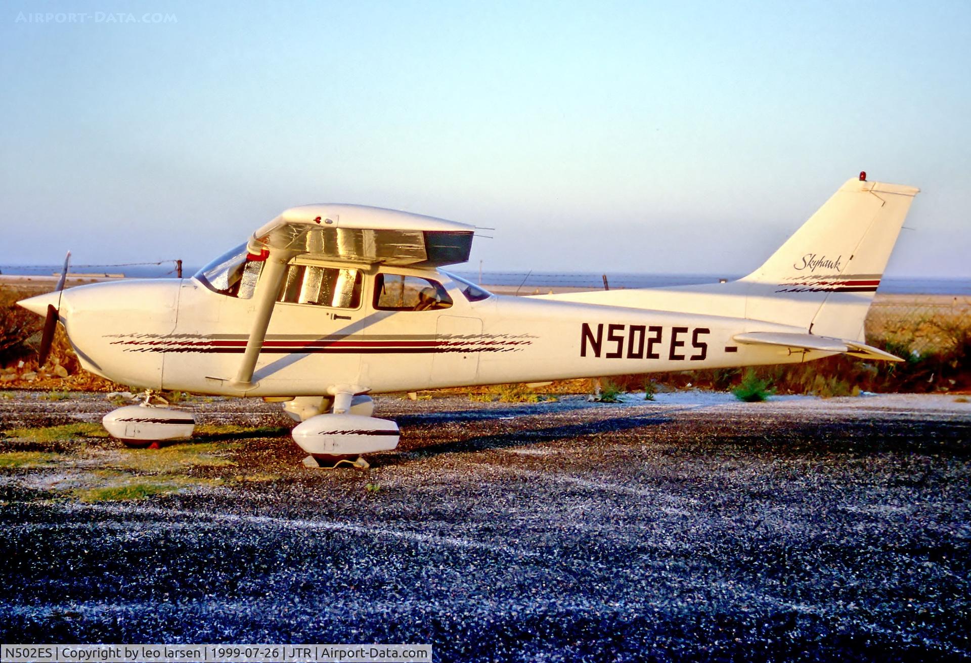 N502ES, 1997 Cessna 172R C/N 17280306, Santorinie JTR 26.7.99